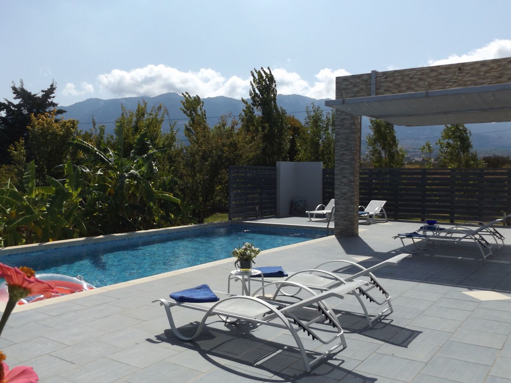 Villa "Xenos" mit Blick auf das Wasser-Buiten