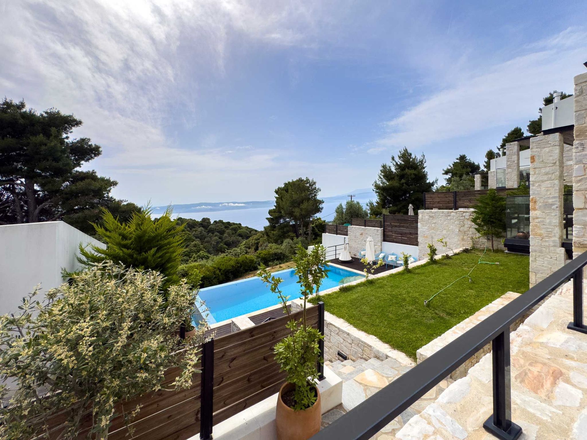 Villen mit privaten Pools und Meerblick Skiathos