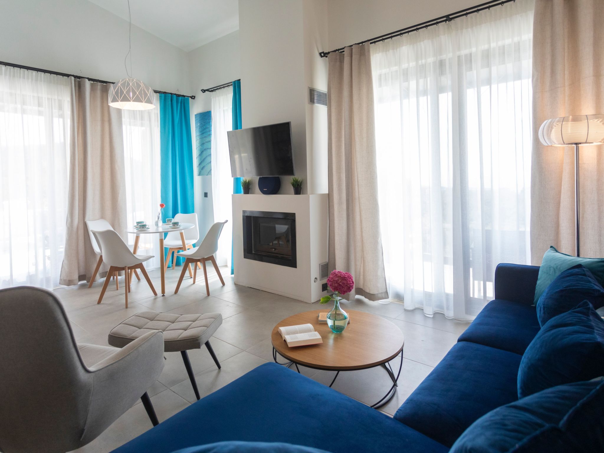 Villen mit privaten Pools und Meerblick Skiathos-Image-tags.info