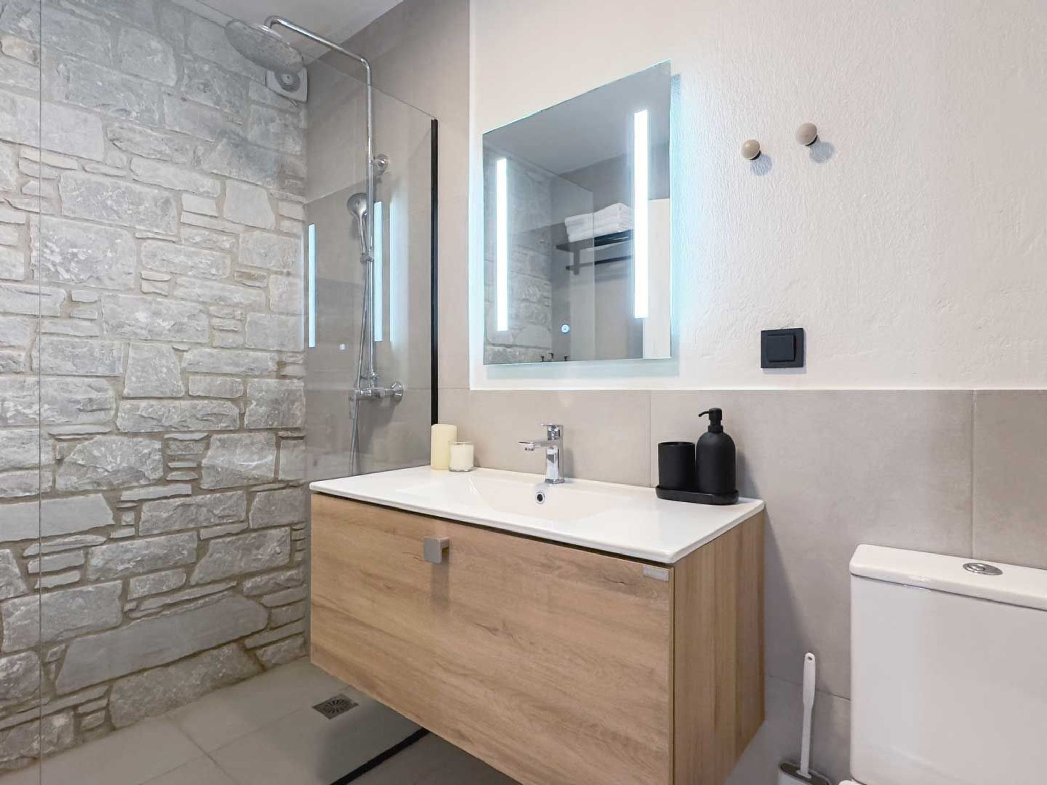 Villen mit privaten Pools und Meerblick Skiathos-Image-tags.info