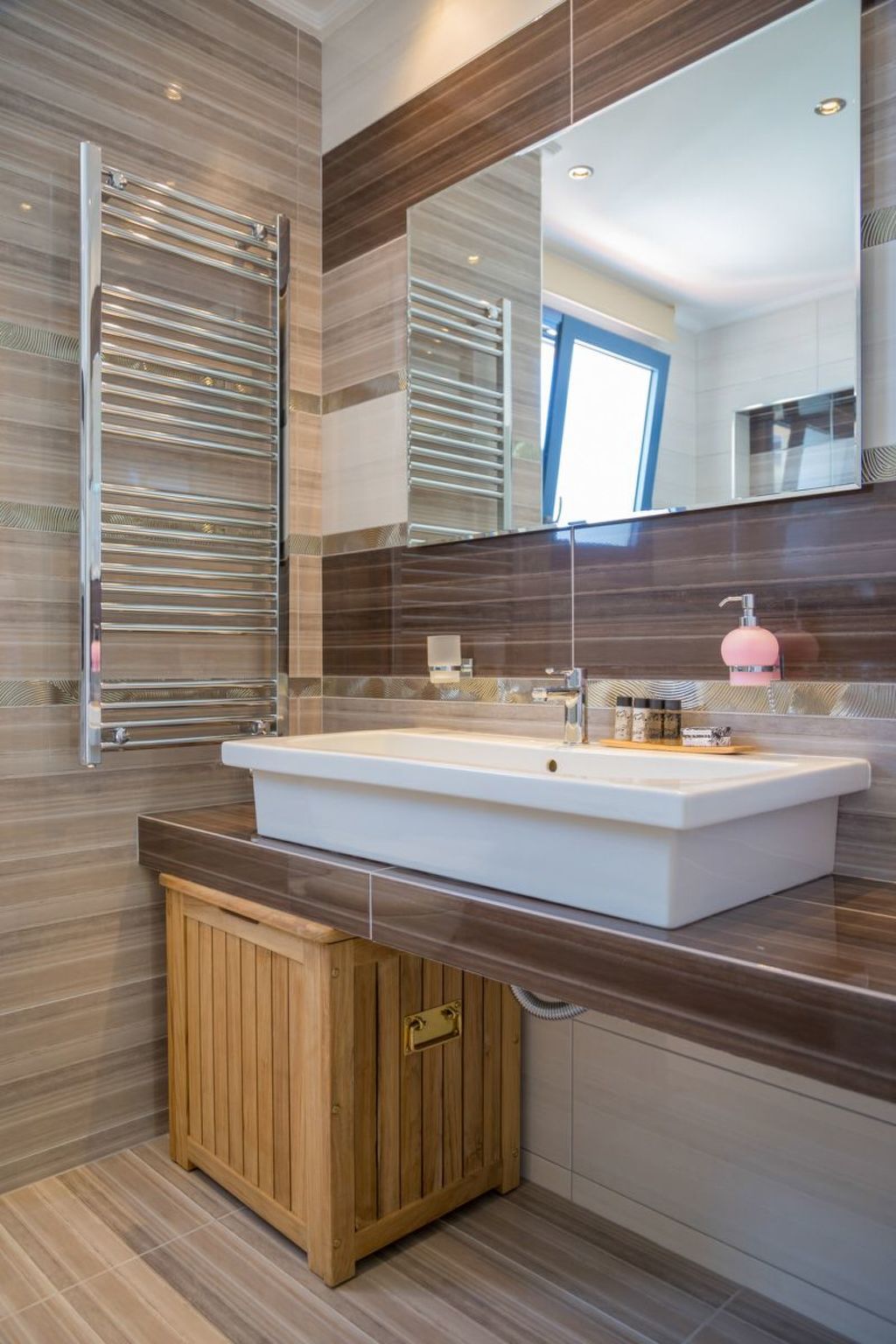 Mit Privatpool für 9 Personen ca. 200 m&sup2; in Pounta, Ägäis (Skiathos)-Binnen