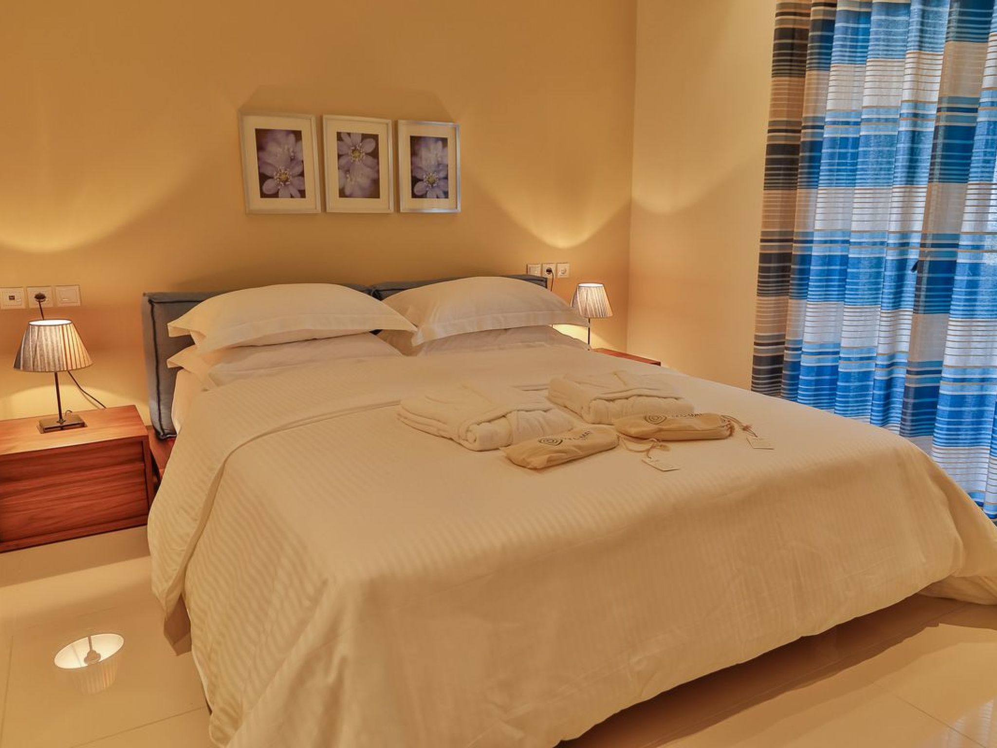 Mit Privatpool für 9 Personen ca. 200 m&sup2; in Pounta, Ägäis (Skiathos)-Image-tags.info