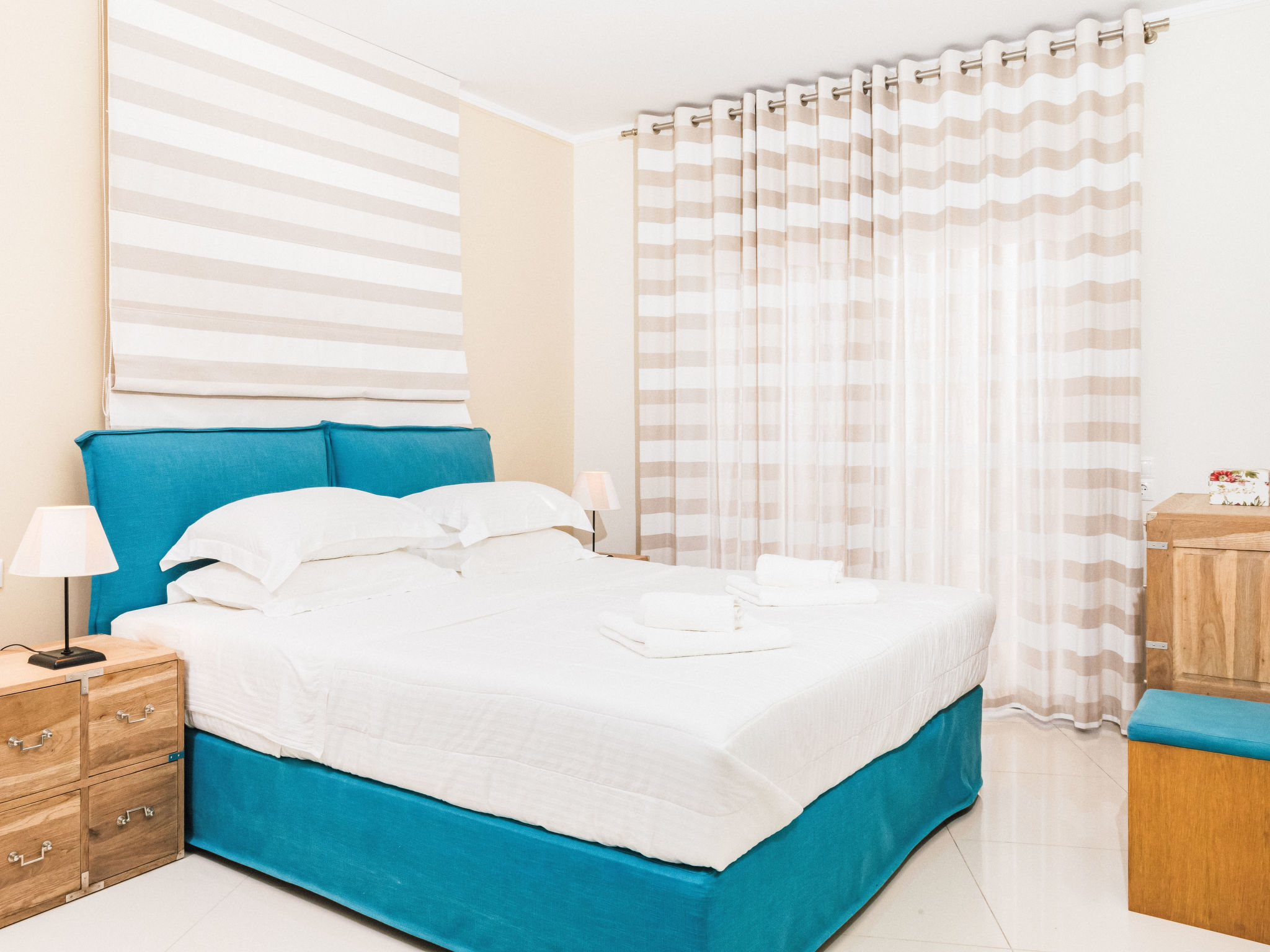 Mit Privatpool für 9 Personen ca. 175 m&sup2; in Skiathos, Ägäis (Skiathos) - Drinnen