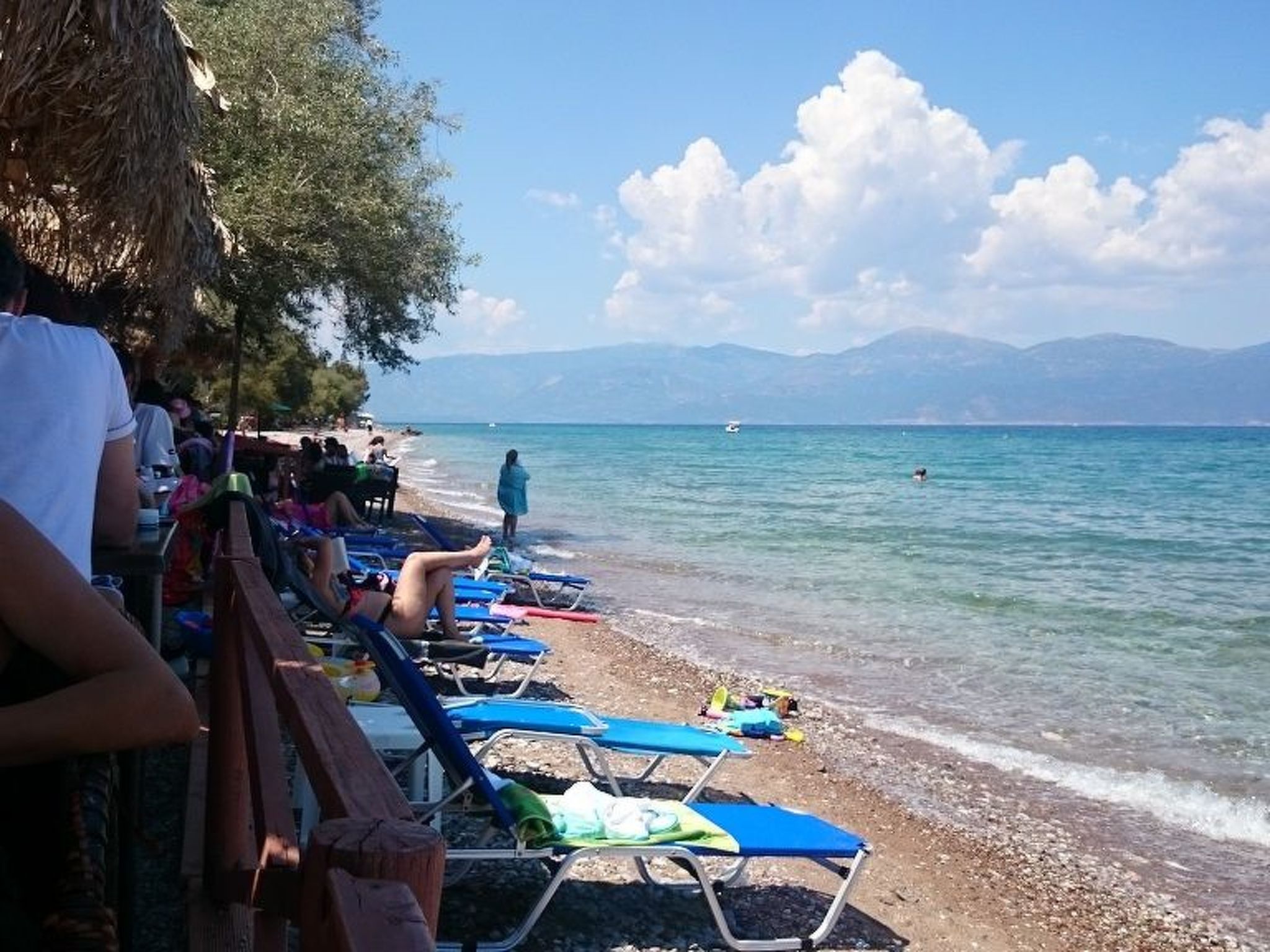 Villa "Dimitris" mit Blick auf das Wasser-Buiten