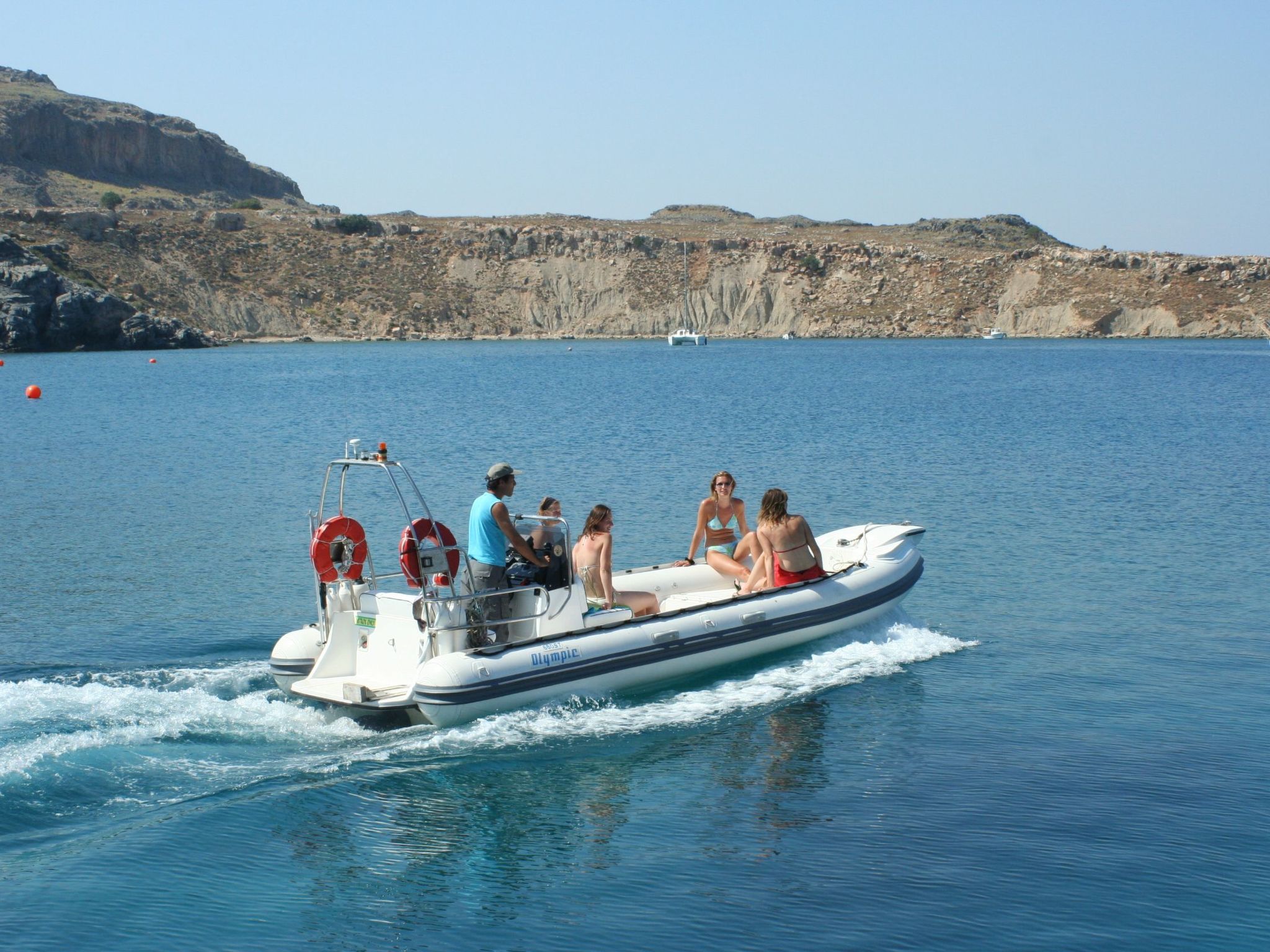 Haus in Kolympia mit Parkplatz und Bergblick-Image-tags.info