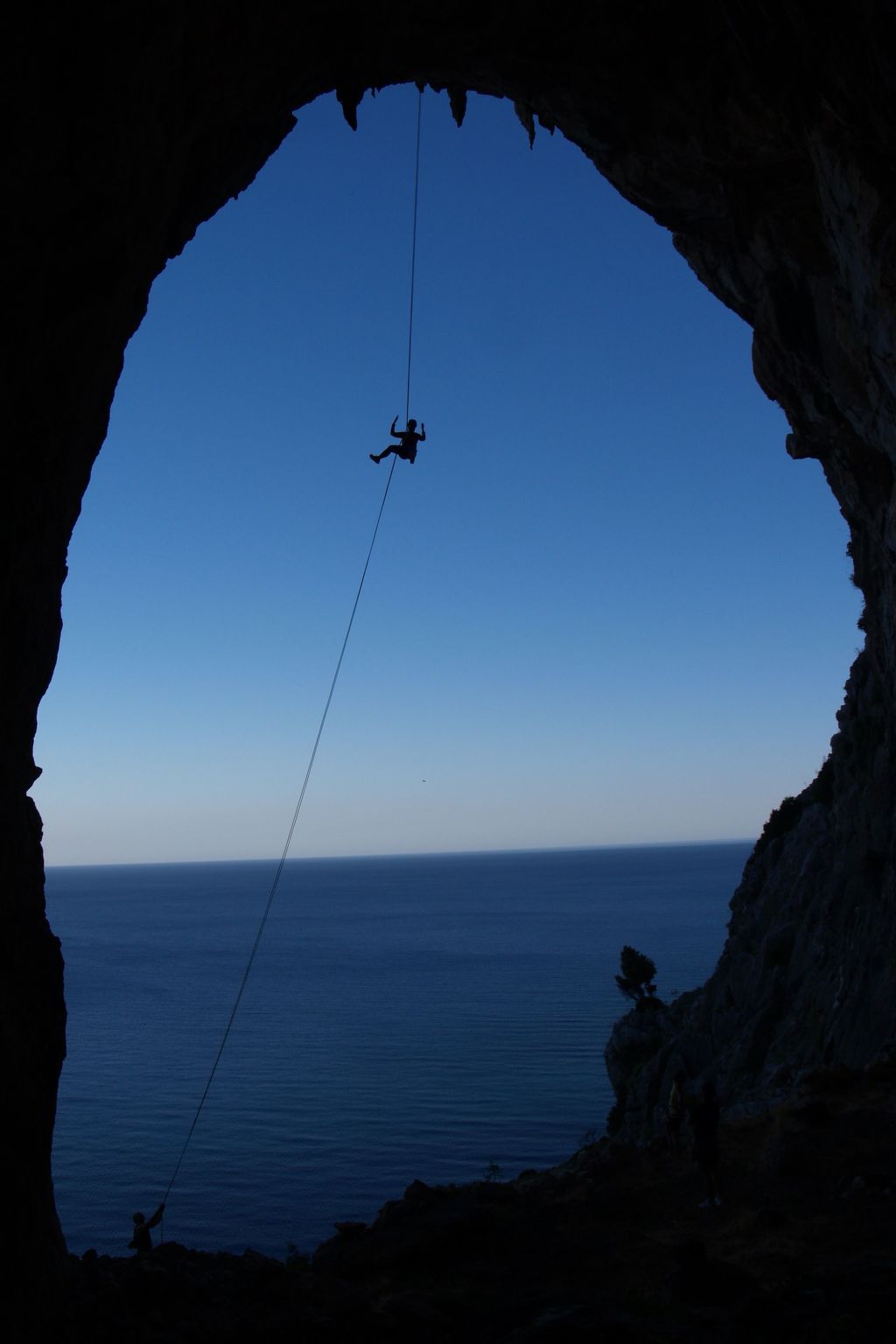 Haus in Kolympia mit Parkplatz und Bergblick-Image-tags.info