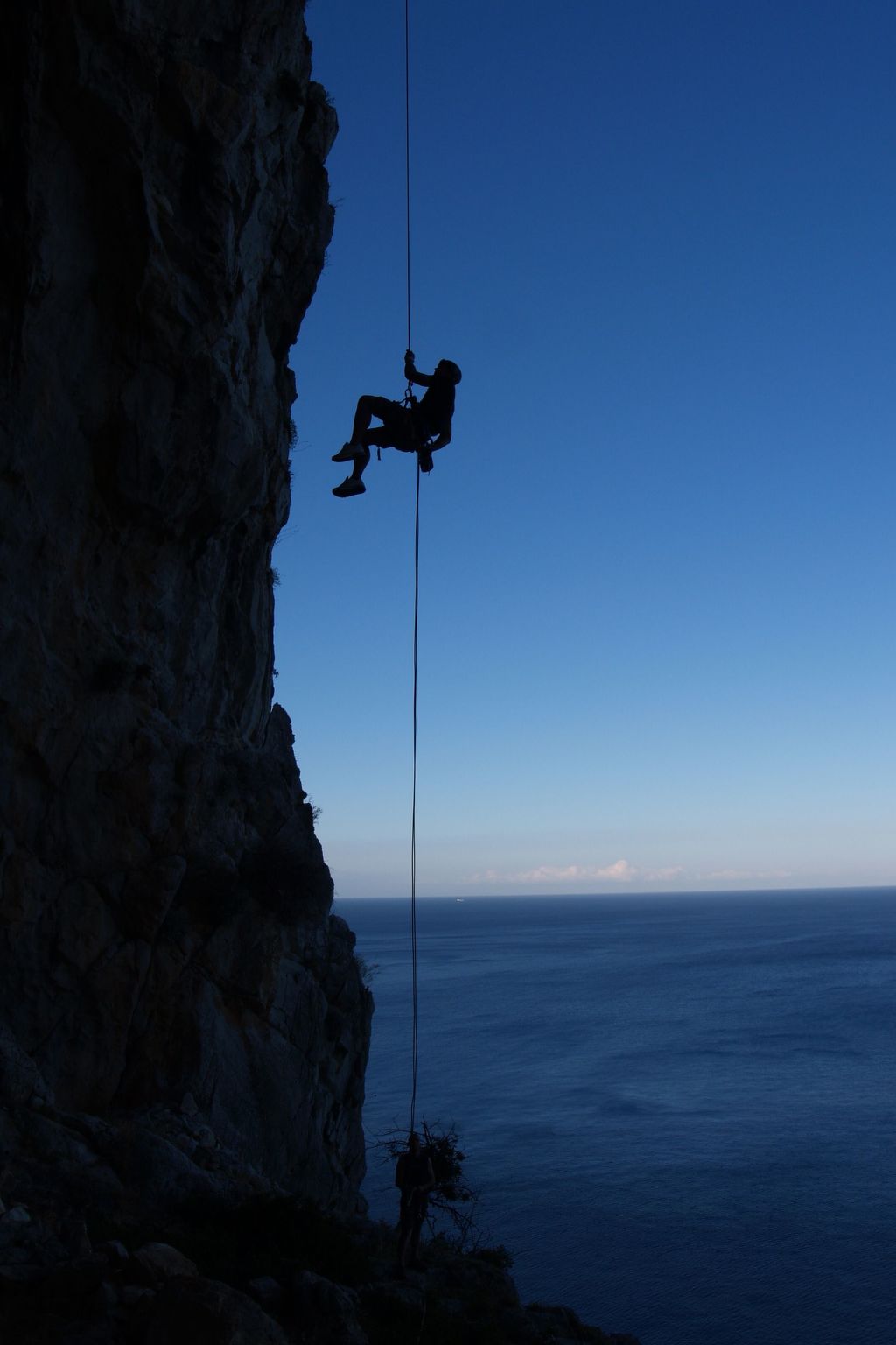 Haus in Kolympia mit Garten und Bergblick-Image-tags.info