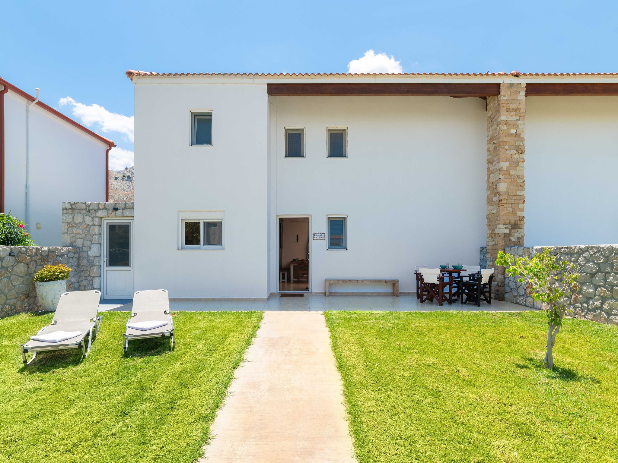 In Kolympia mit privatem Garten-Binnen