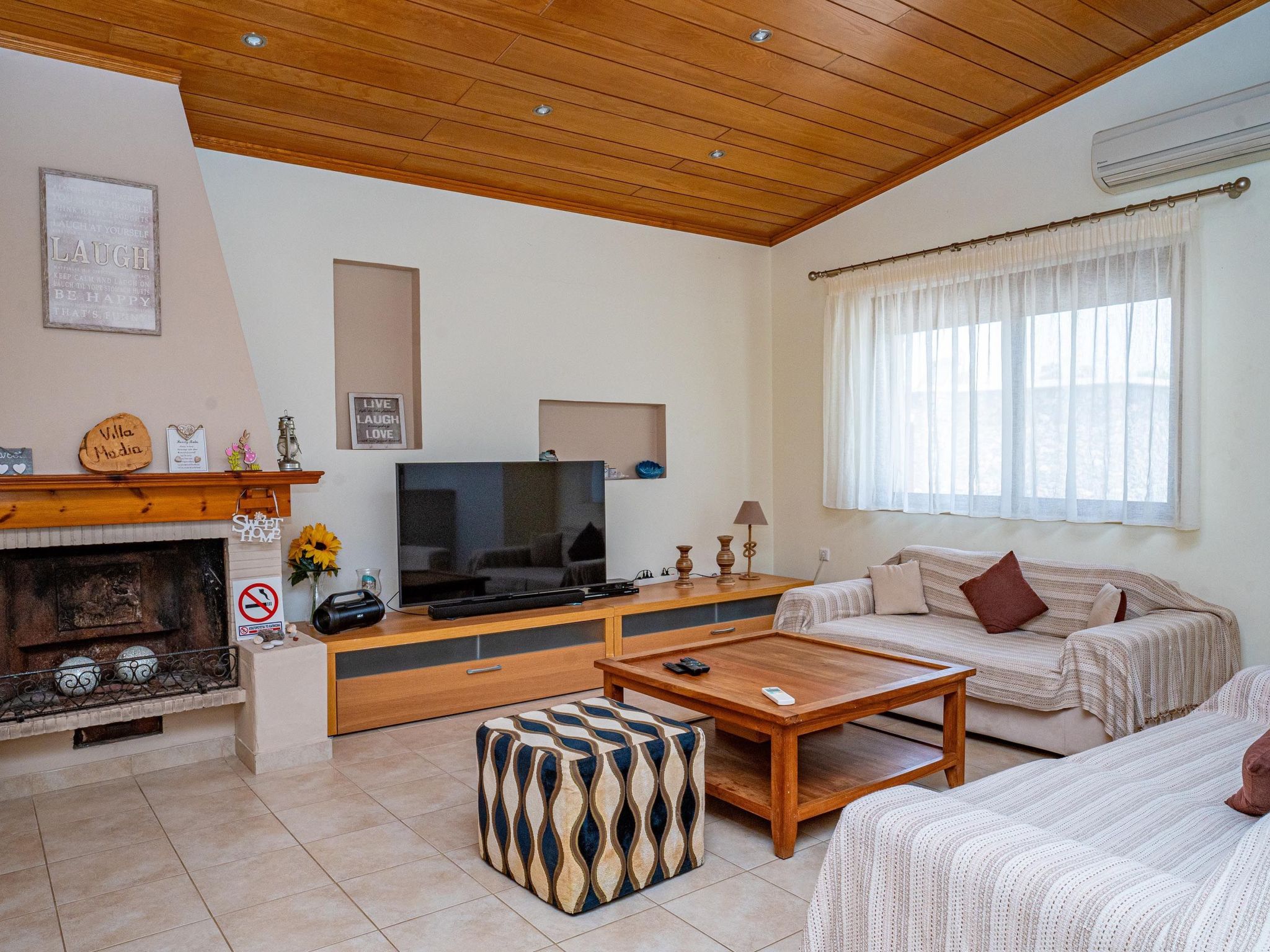 Ferienvilla Madia in Strandnähe-Dedans