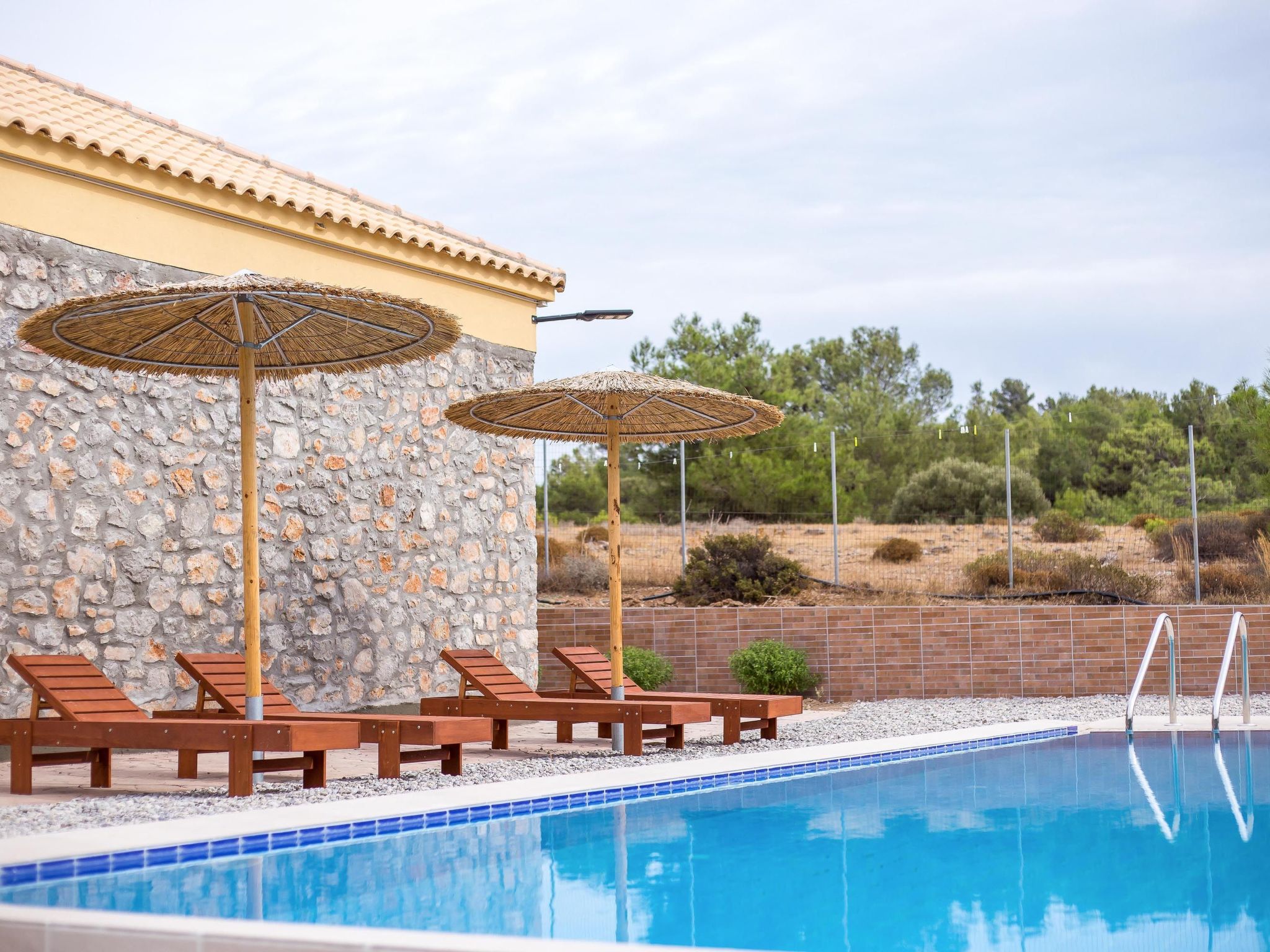 Schöne Steinvilla im Wald