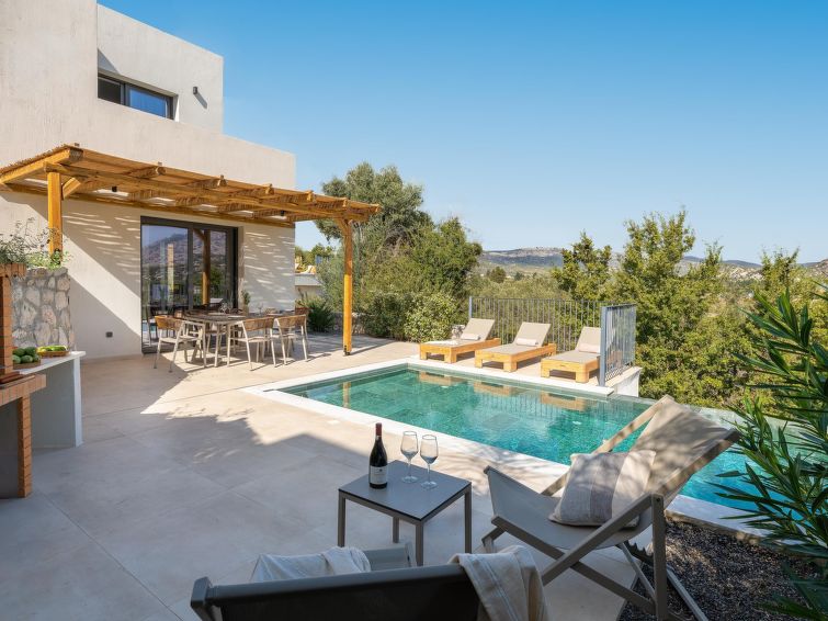 Massari Hills - Grand Large: Luxe villa aan zee bij Archangelos in Archangelos