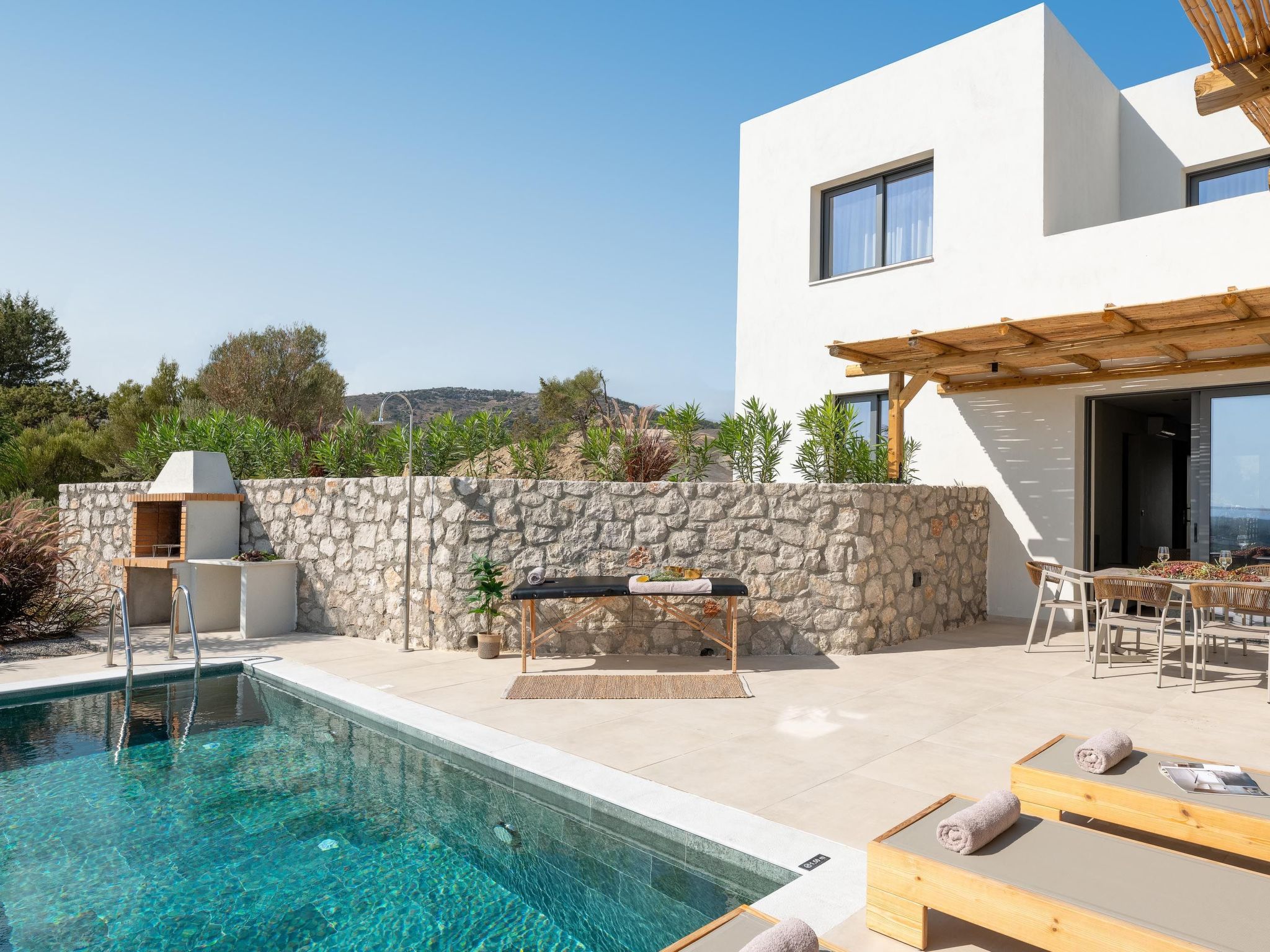 Massari Hills - Fuge