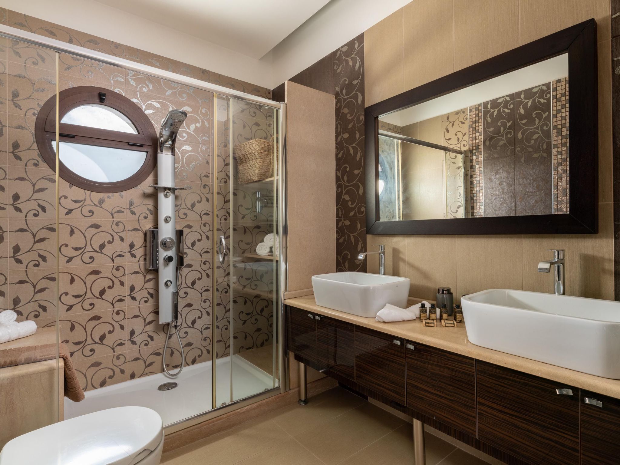 Physis Luxus-Villa-Image-tags.info