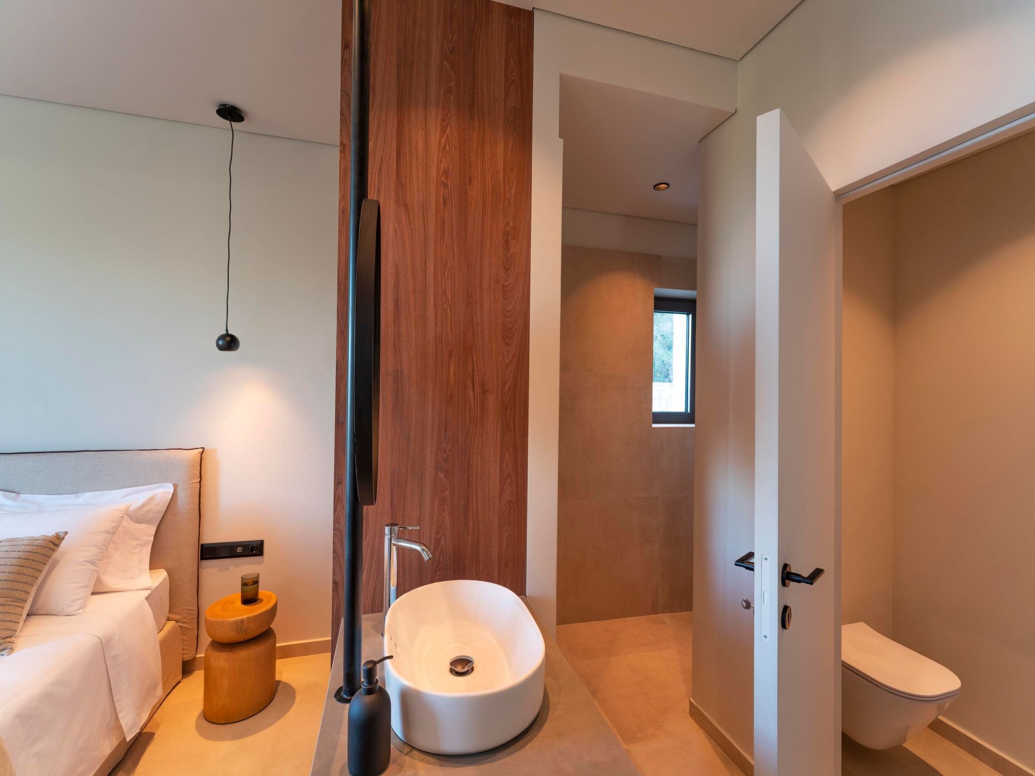 Massari Hills - Moorea-Inside