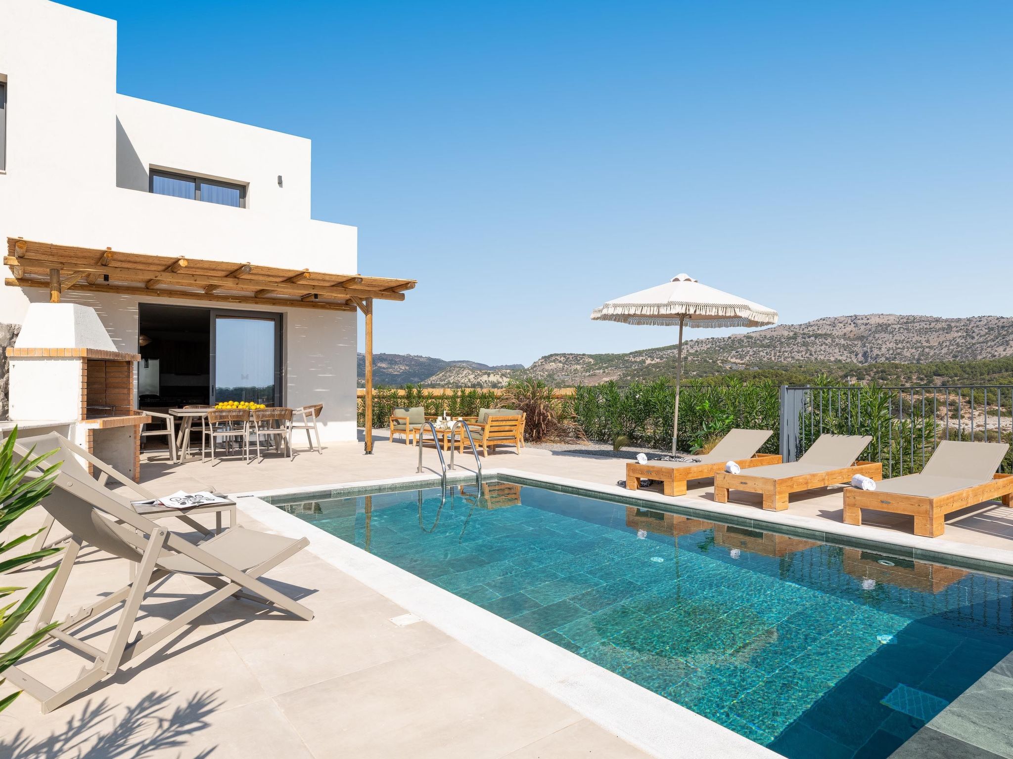 Massari Hills- Mer Armie