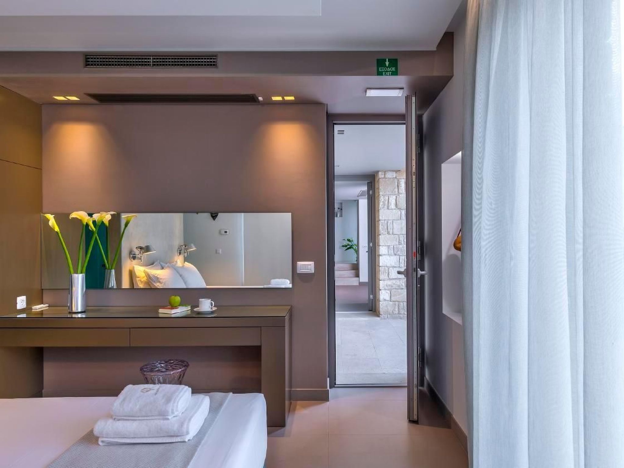 "Villa Charisma" mit eigenem Pool-Binnen