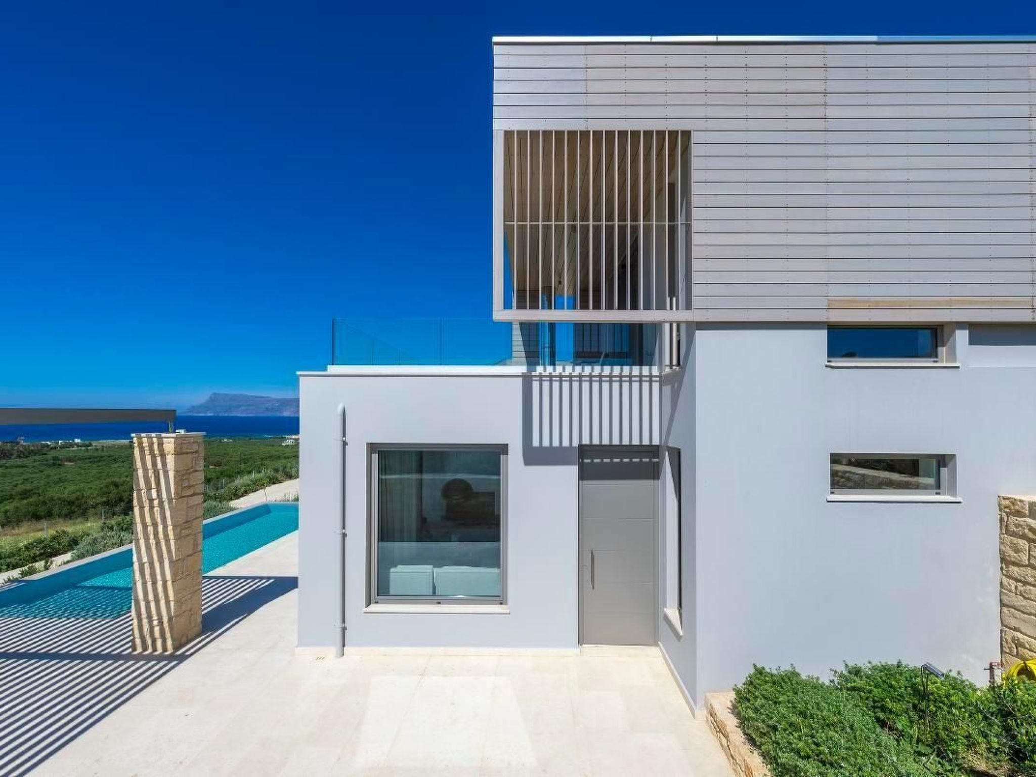 "Villa Charisma" mit eigenem Pool-Binnen