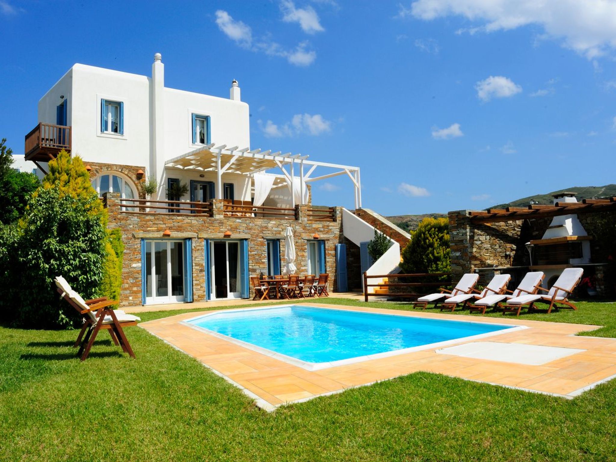 Villa mit Blick auf das Wasser