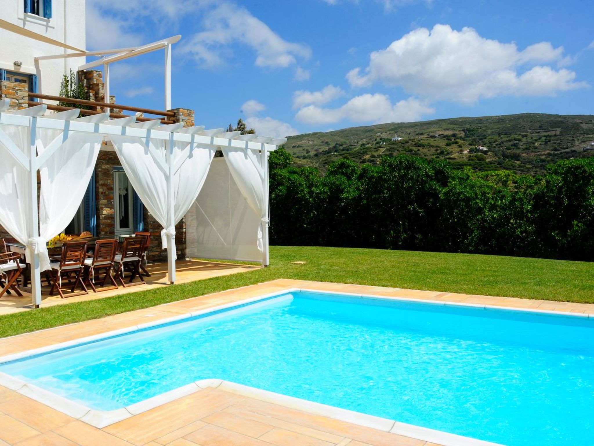 Villa mit Blick auf das Wasser