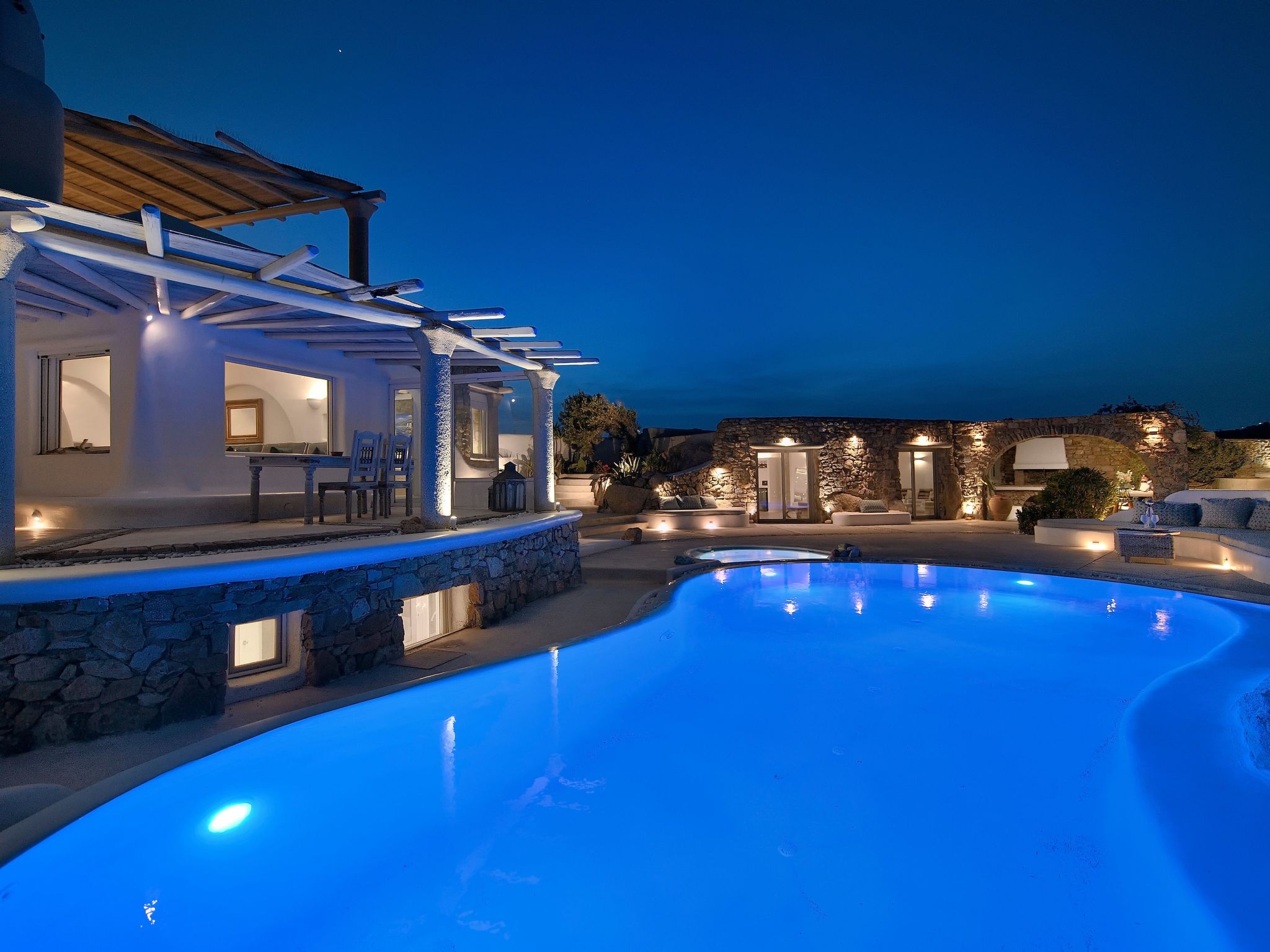 "Paraga Villa 2" mit Whirlpool-Dehors