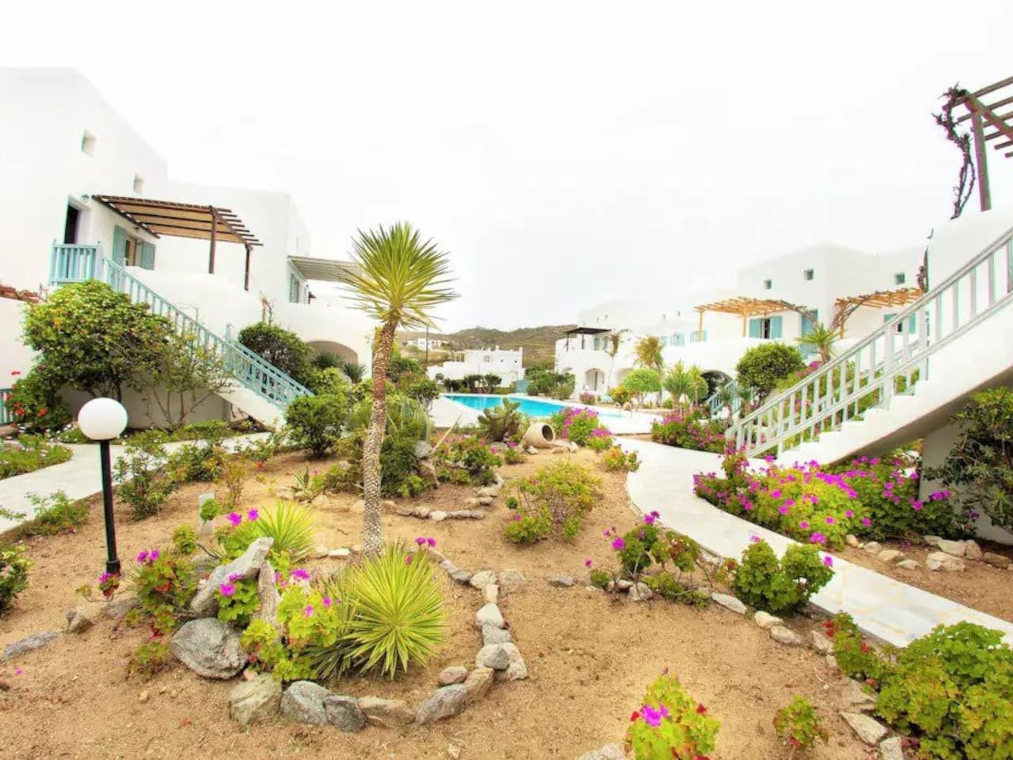 "Mykonian Aroma" mit Pool-Dehors