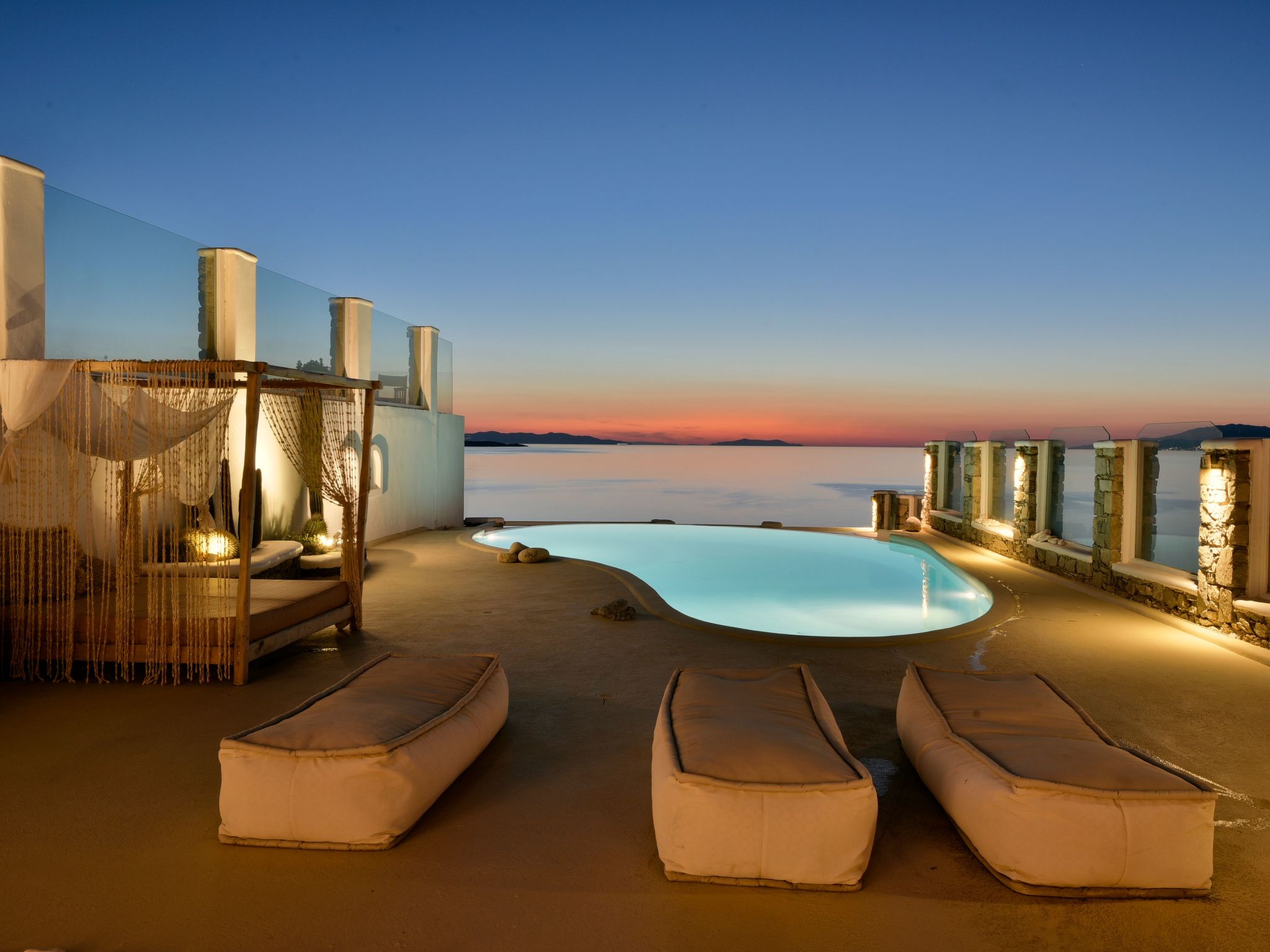 Wunderschöne Villa mit Meerblick und Infinity-Po-Binnen