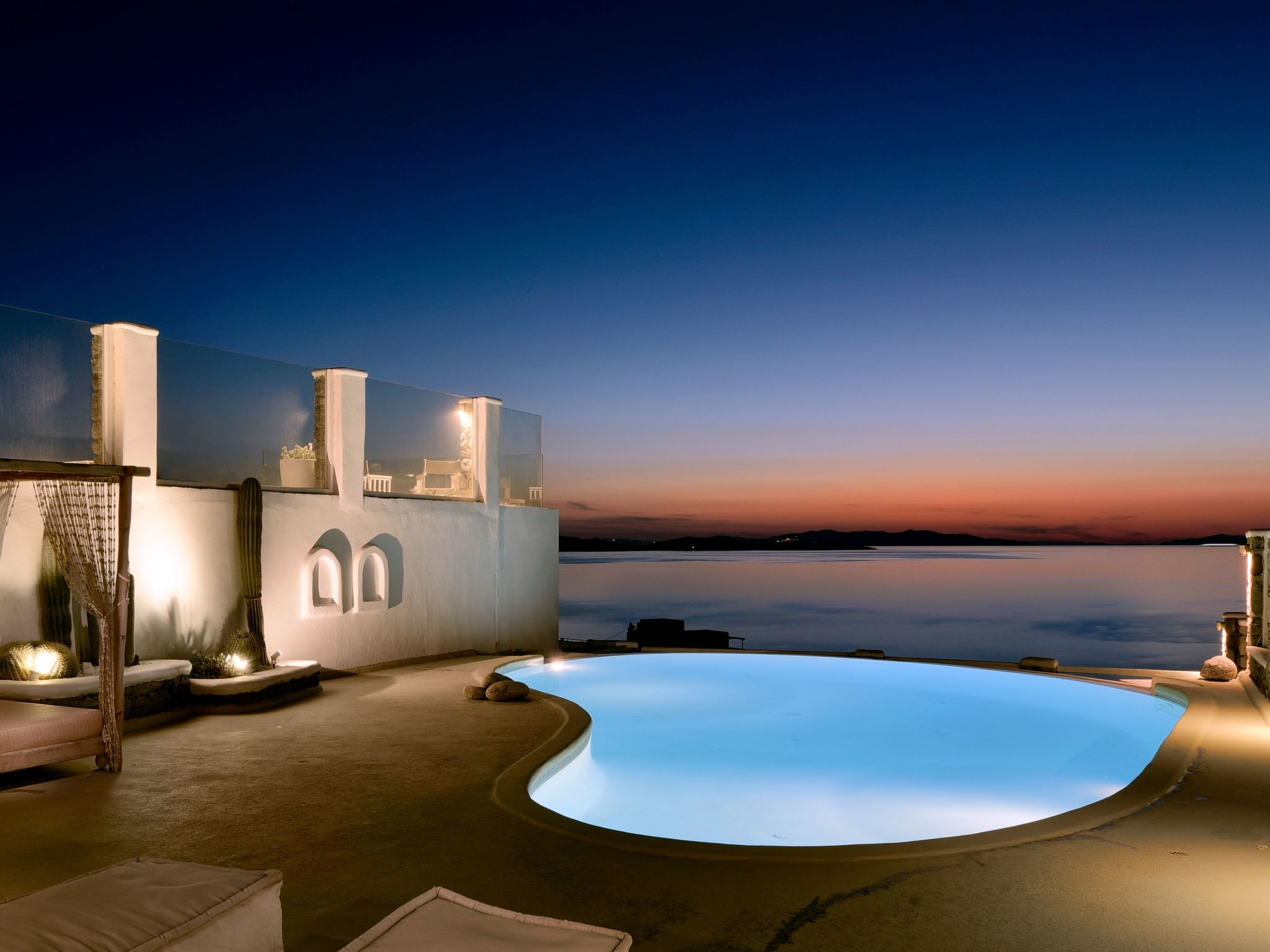 Wunderschöne Villa mit Meerblick und Infinity-Po-Binnen