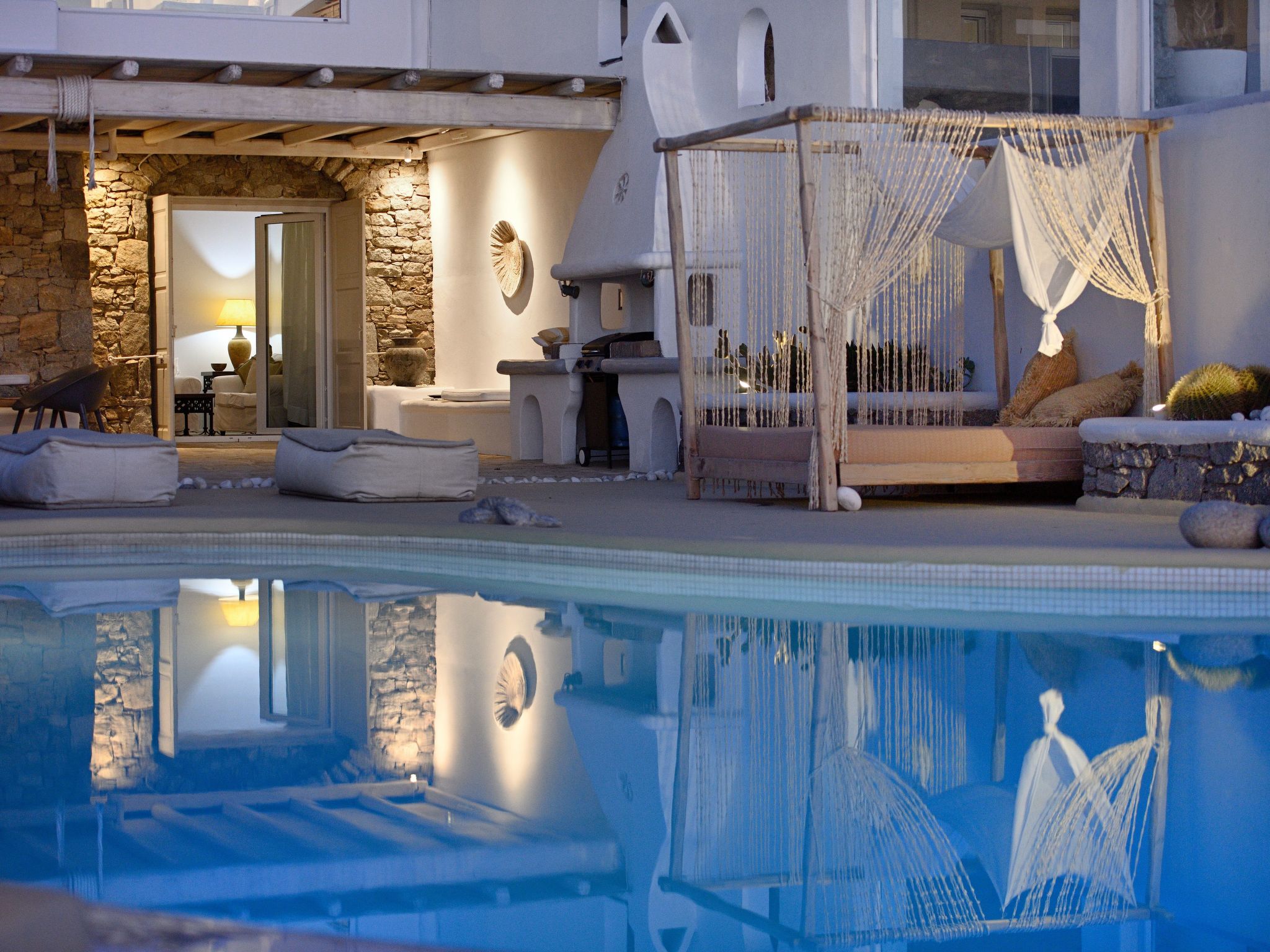 Wunderschöne Villa mit Meerblick und Infinity-Po-Binnen