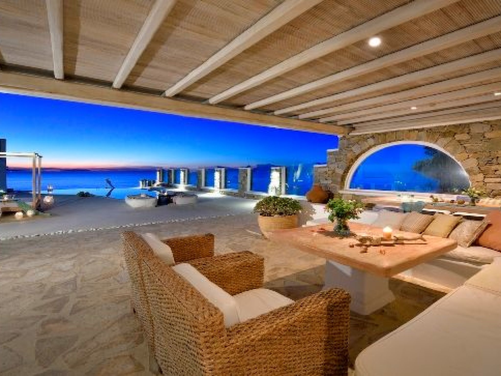 Wunderschöne Villa mit Meerblick und Infinity-Po-Binnen