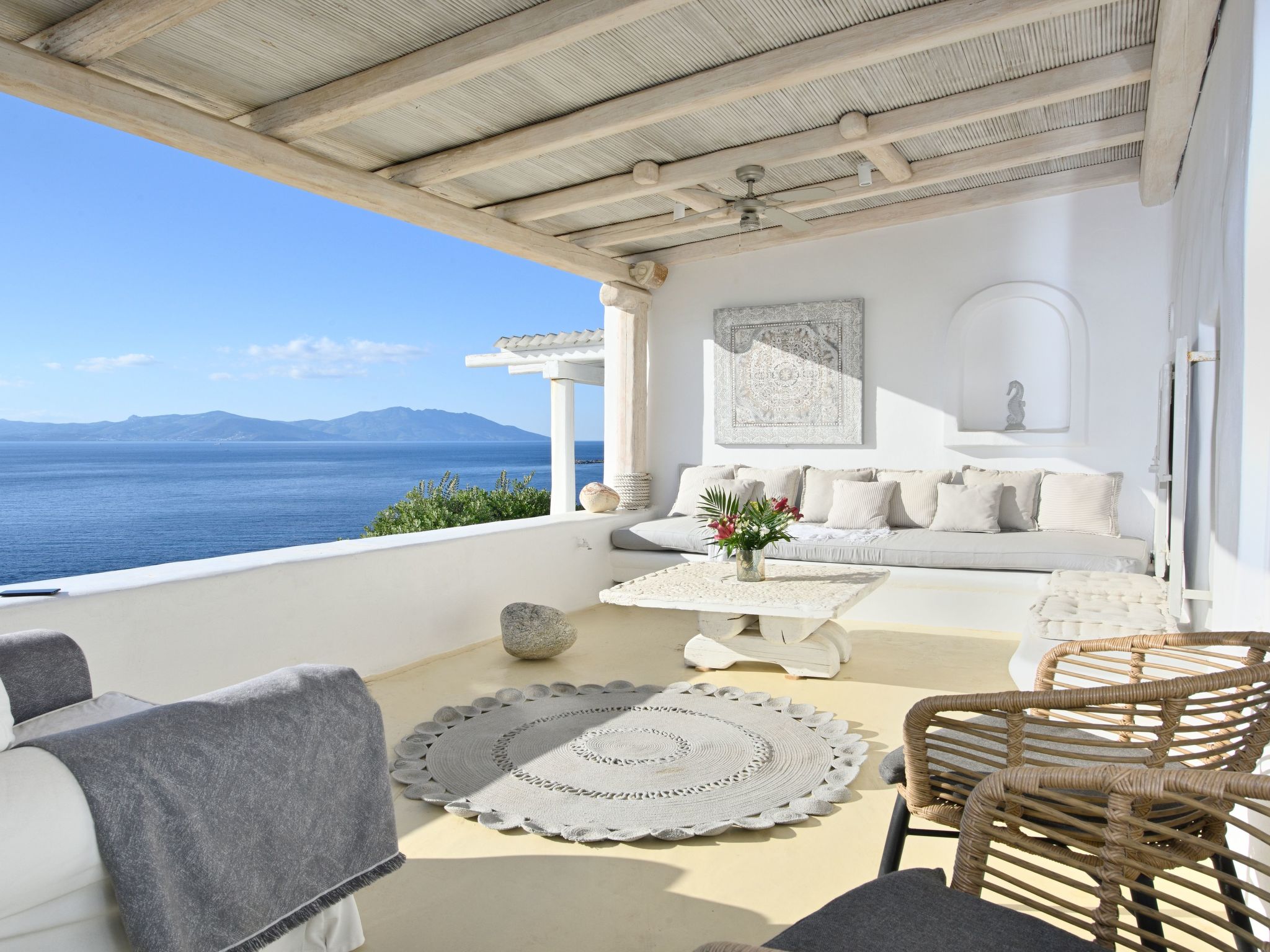 Wunderschöne Villa mit Meerblick und Infinity-Po-Binnen