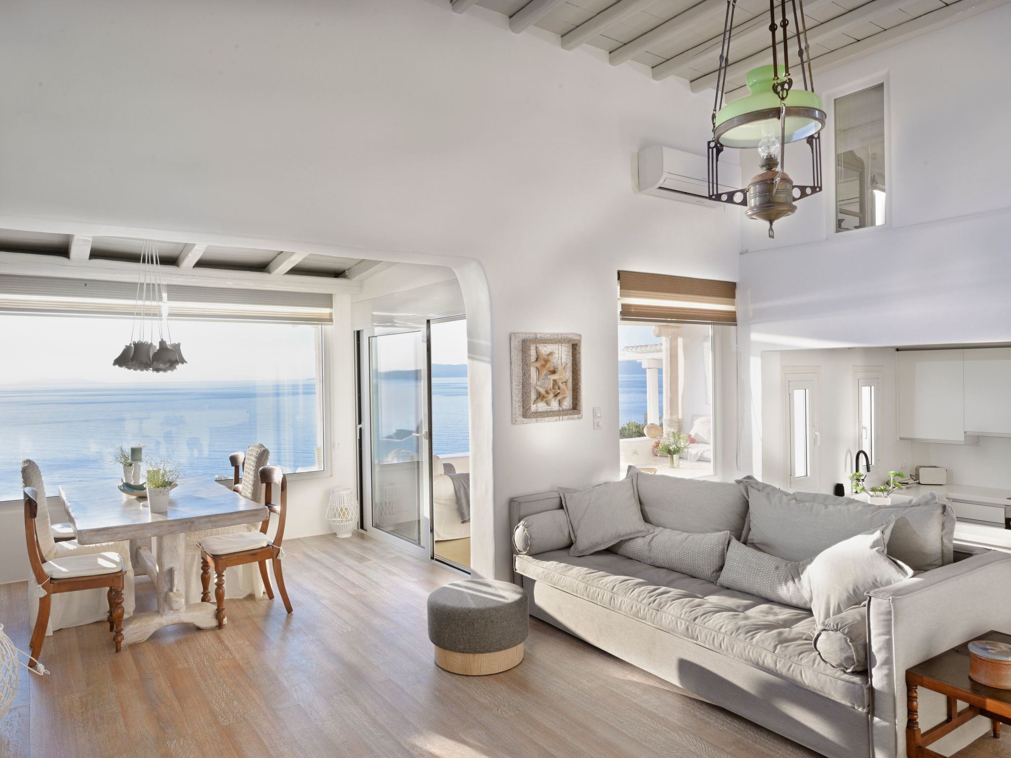 Wunderschöne Villa mit Meerblick und Infinity-Po-Binnen