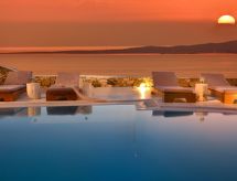 Luxe zeevilla met privézwembad en directe strandtoegang op Mykonos - thumbnail 1
