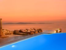 Luxe zeevilla met privézwembad en directe strandtoegang op Mykonos - thumbnail 3