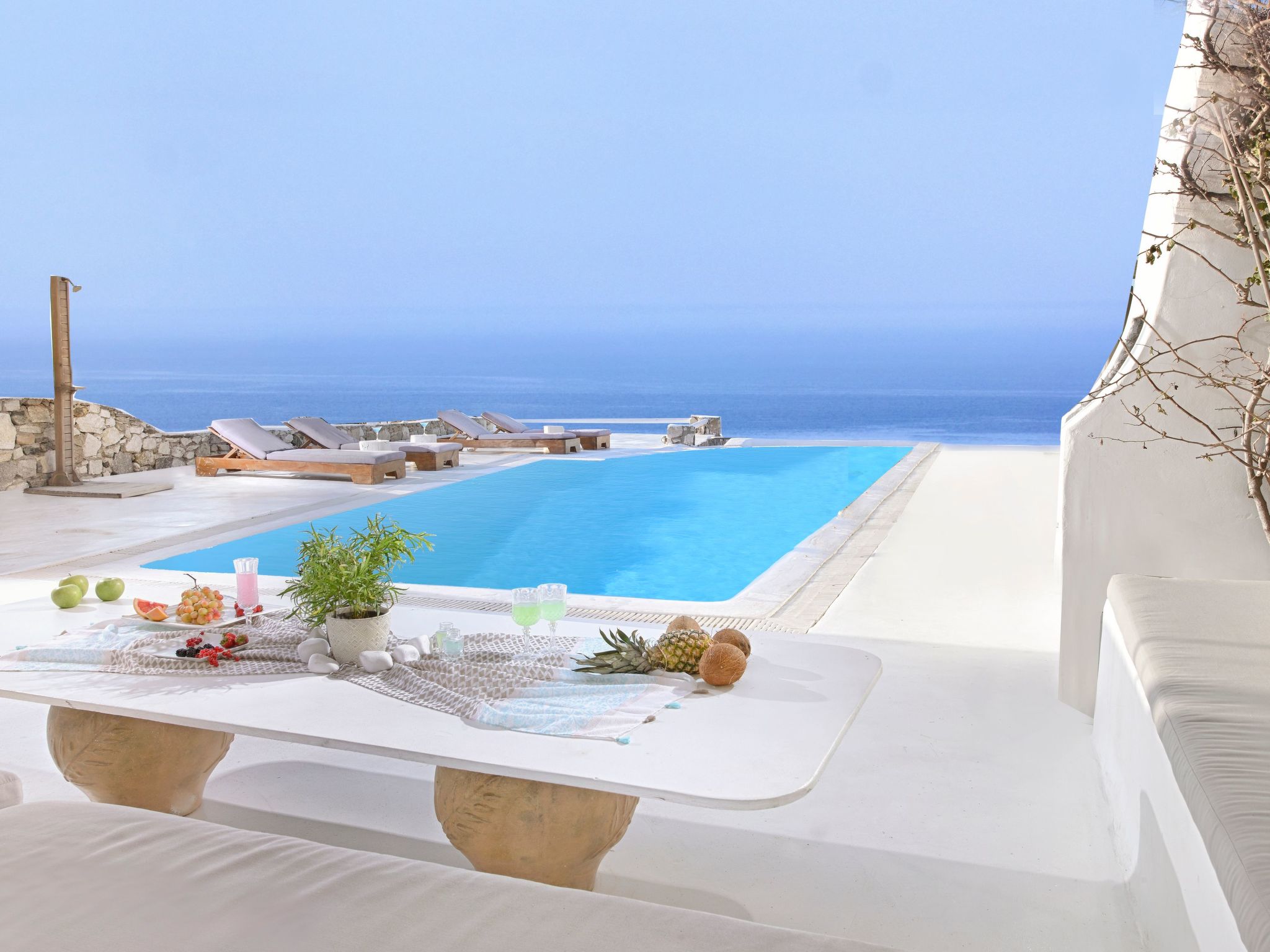 SUPERB BEACH ACCESS LUXURY SEA VILLA POOL by Calypso Sunset-Binnen