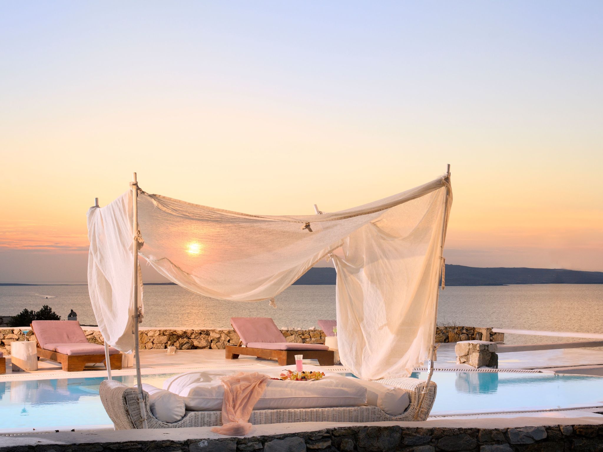 SUPERB BEACH ACCESS LUXURY SEA VILLA POOL by Calypso Sunset-Binnen