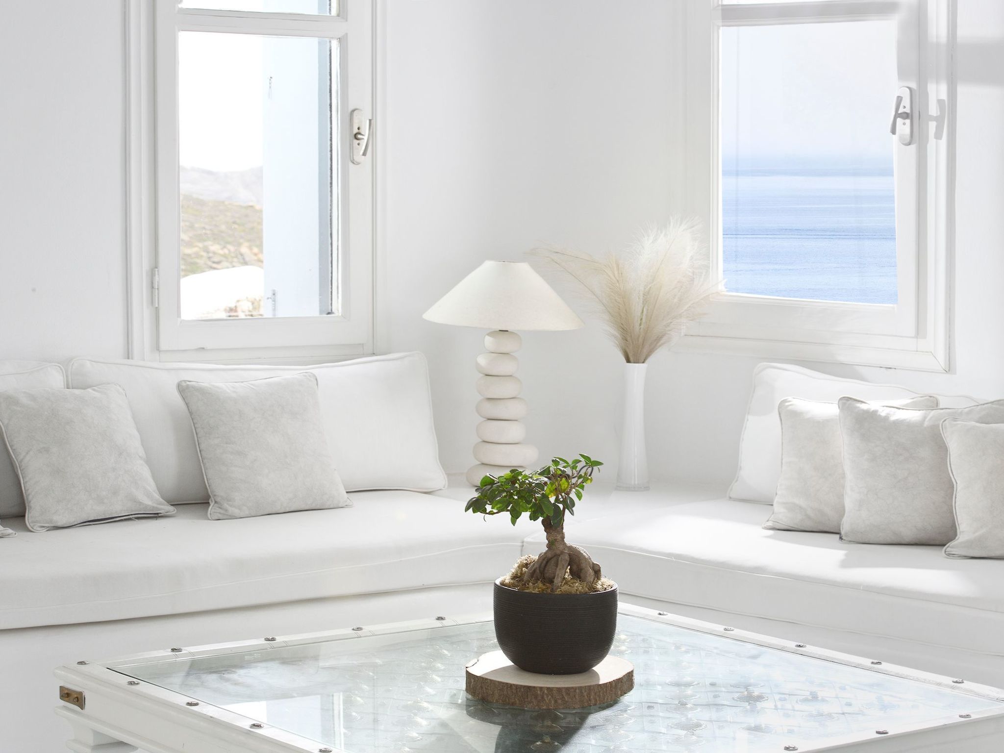 SUPERB BEACH ACCESS LUXURY SEA VILLA POOL by Calypso Sunset-Binnen