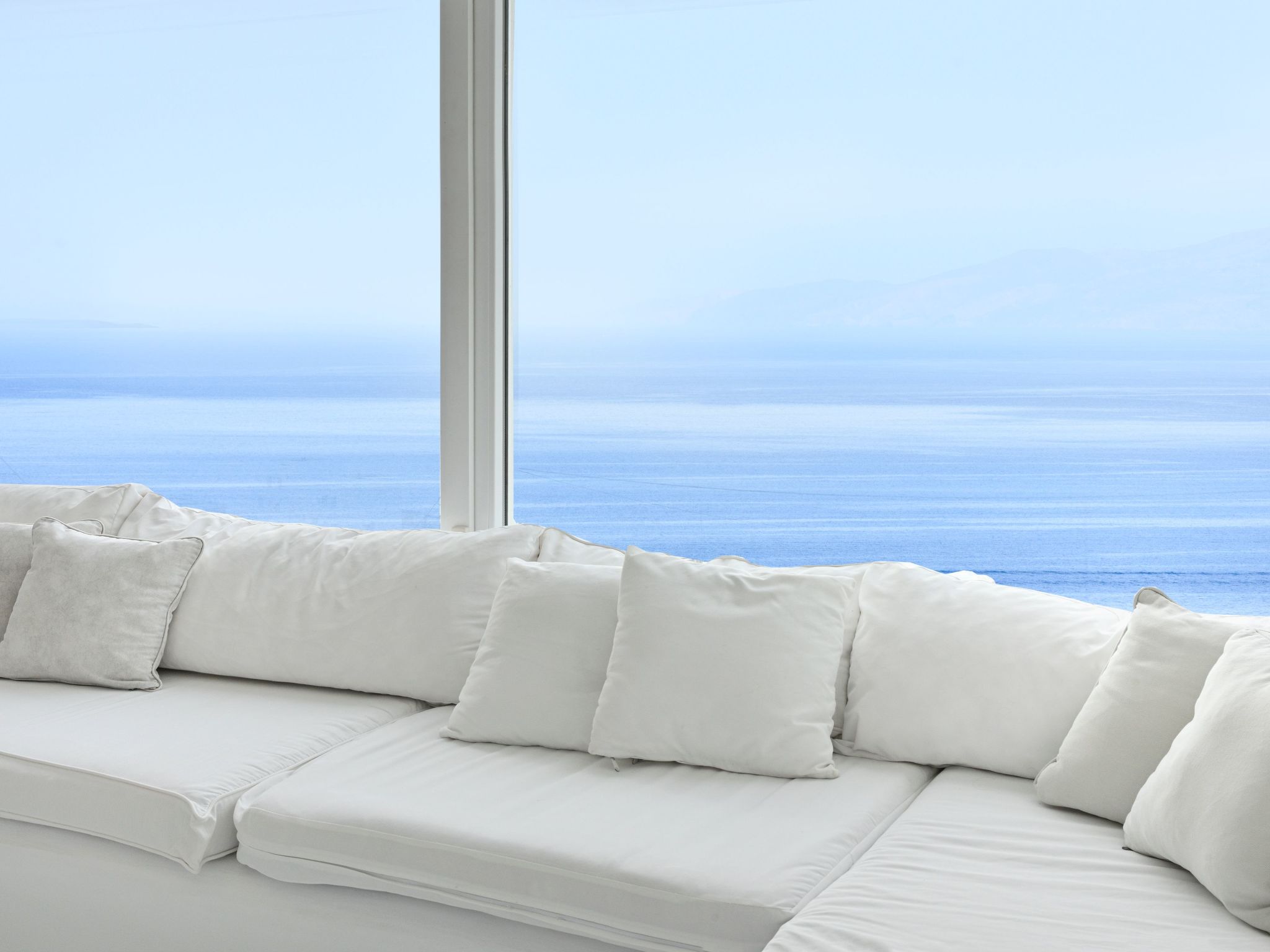 SUPERB BEACH ACCESS LUXURY SEA VILLA POOL by Calypso Sunset-Binnen