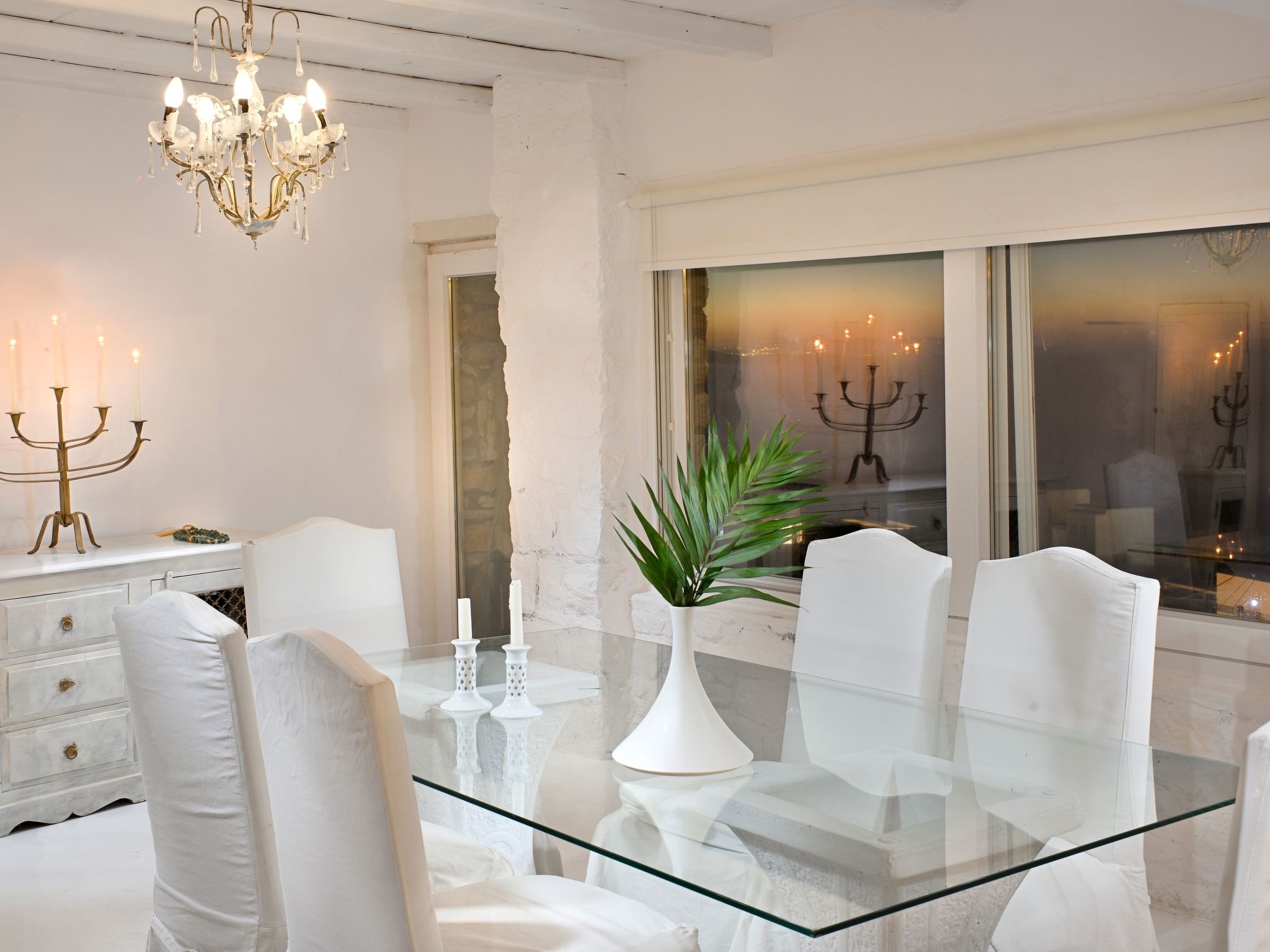 SUPERB BEACH ACCESS LUXURY SEA VILLA POOL by Calypso Sunset-Binnen