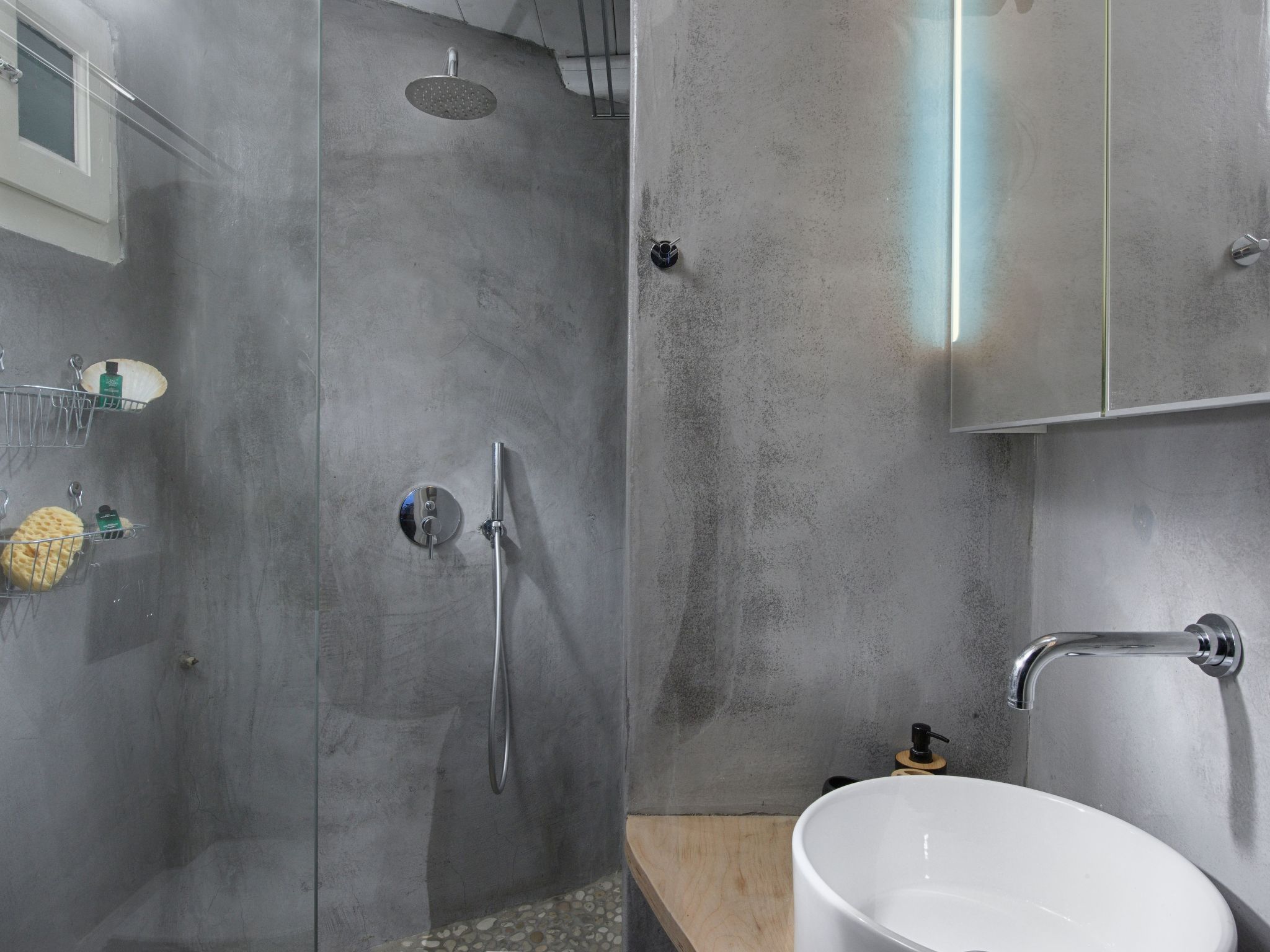 SUPERB BEACH ACCESS LUXURY SEA VILLA POOL by Calypso Sunset-Binnen