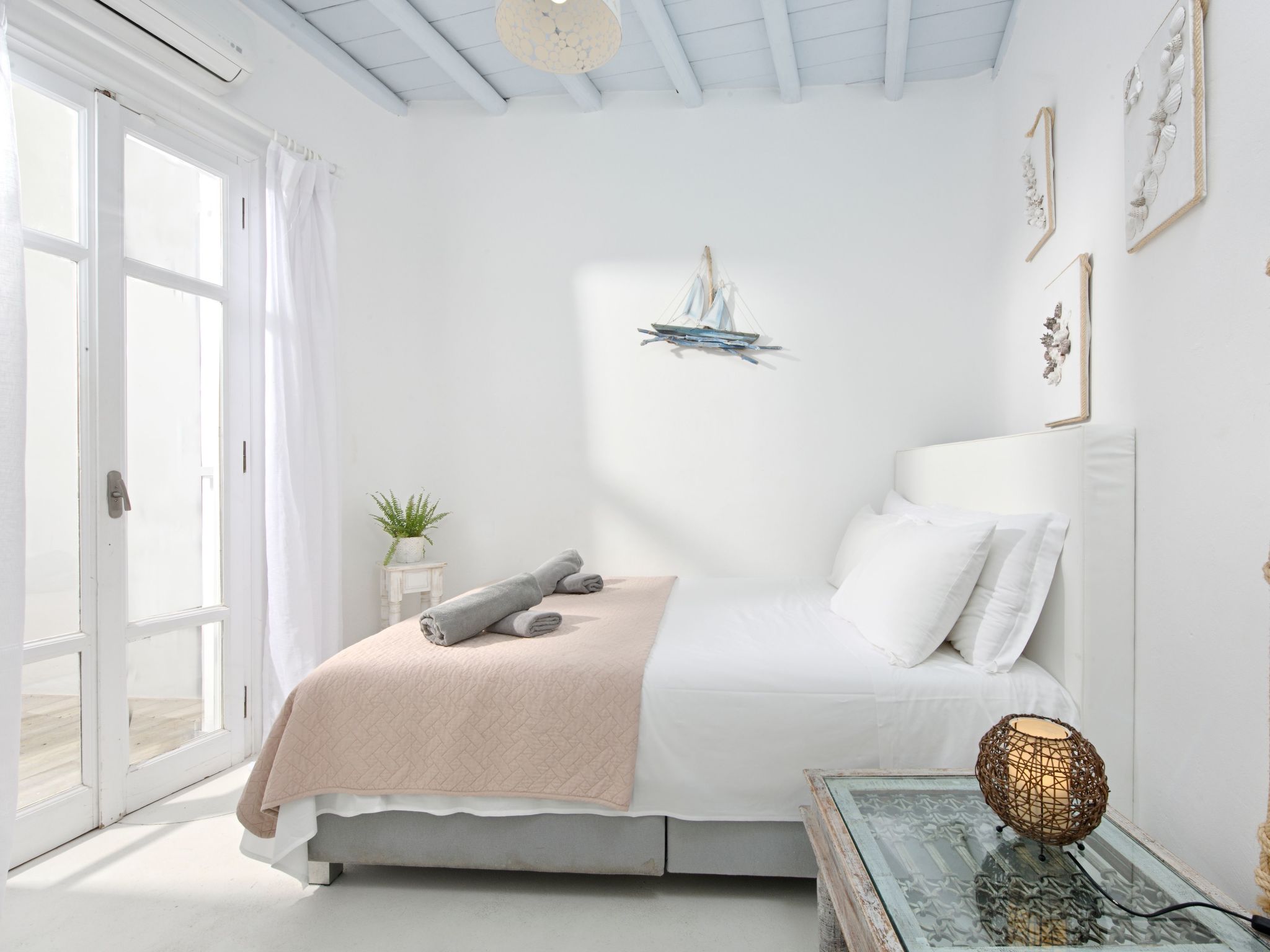 SUPERB BEACH ACCESS LUXURY SEA VILLA POOL by Calypso Sunset-Binnen