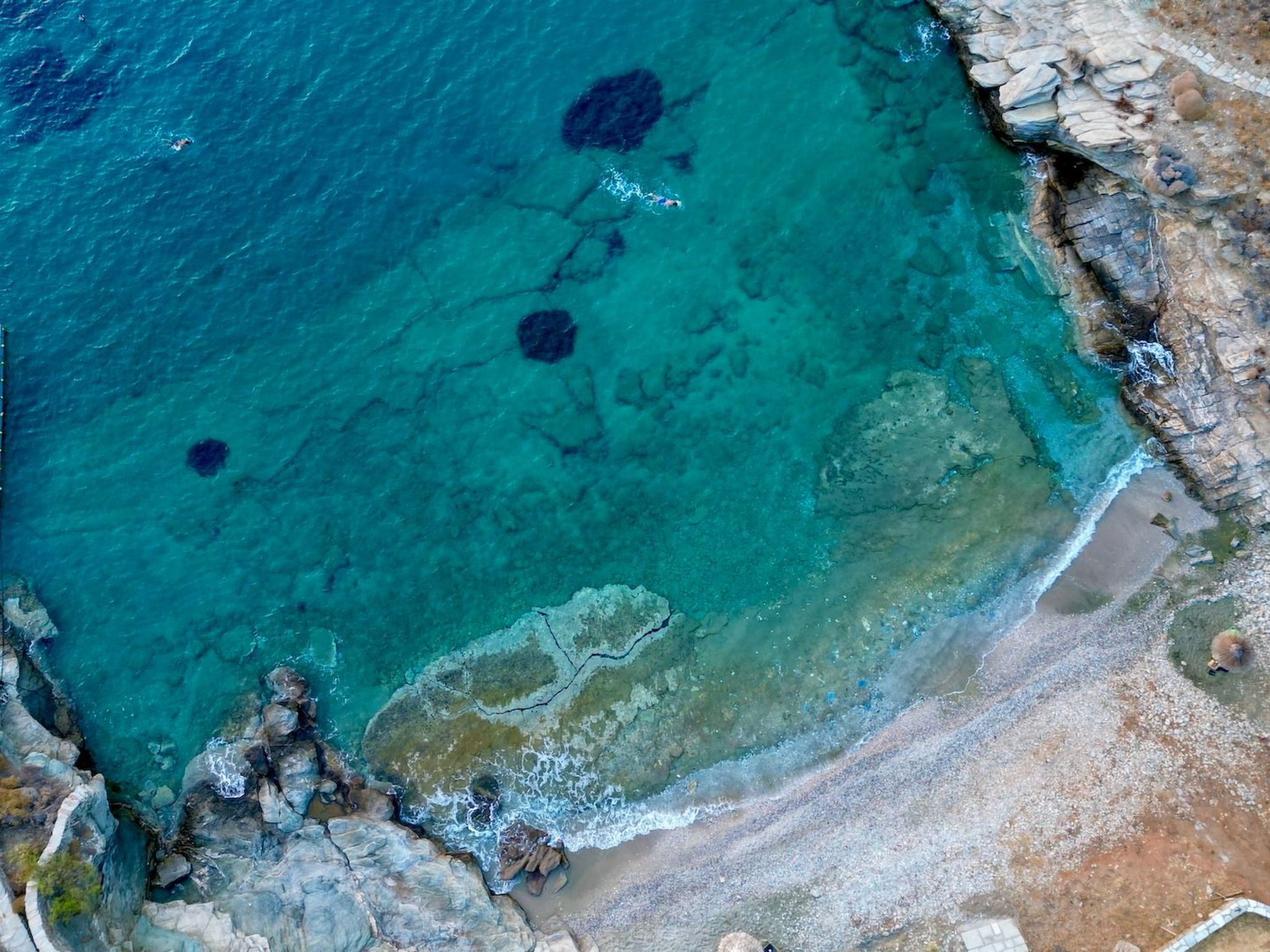 Luxusvilla bietet privaten Zugang zu einem abgelegenen Strand