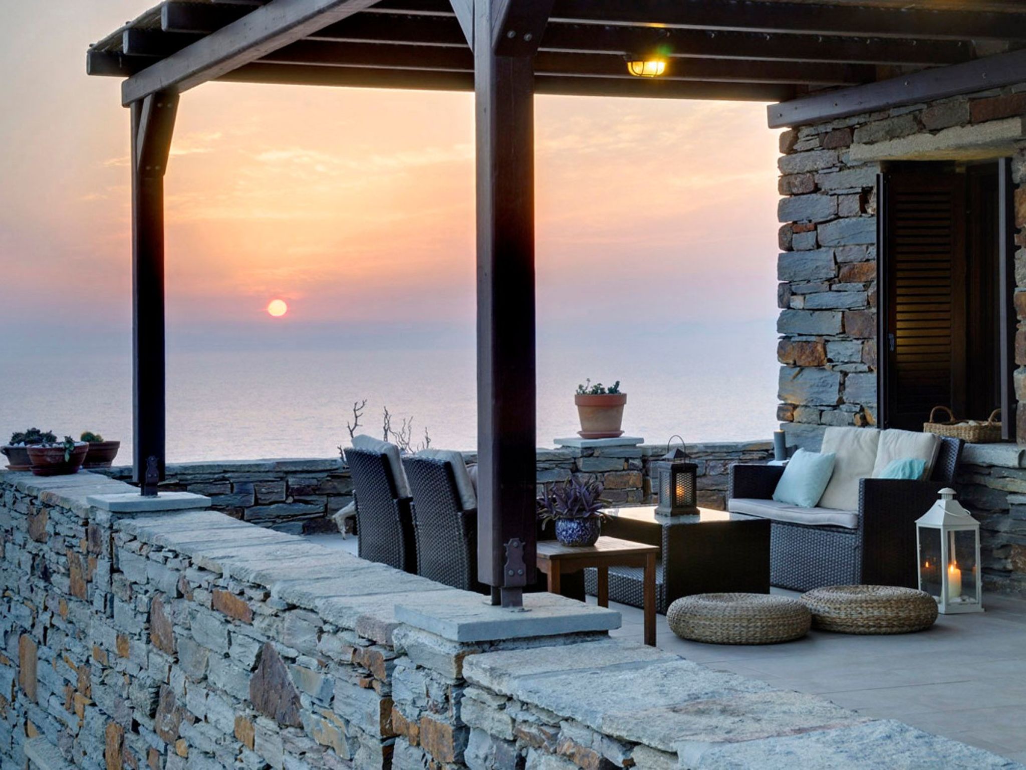 Luxuriöse, private Villa mit Meerblick, abgelegener Strand-Image-tags.info