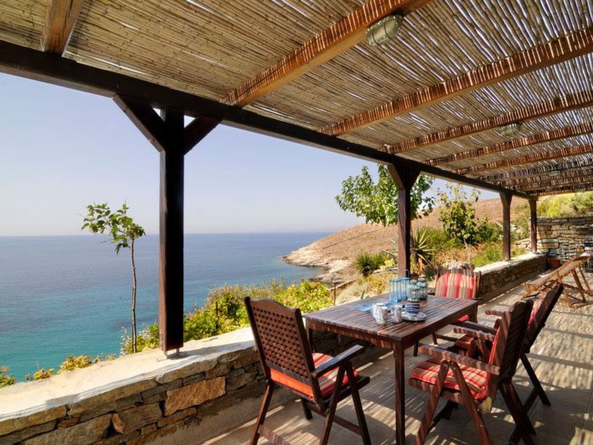 Luxuriöse, ruhige Wohnung direkt am Meer - Privatstrand-Buiten