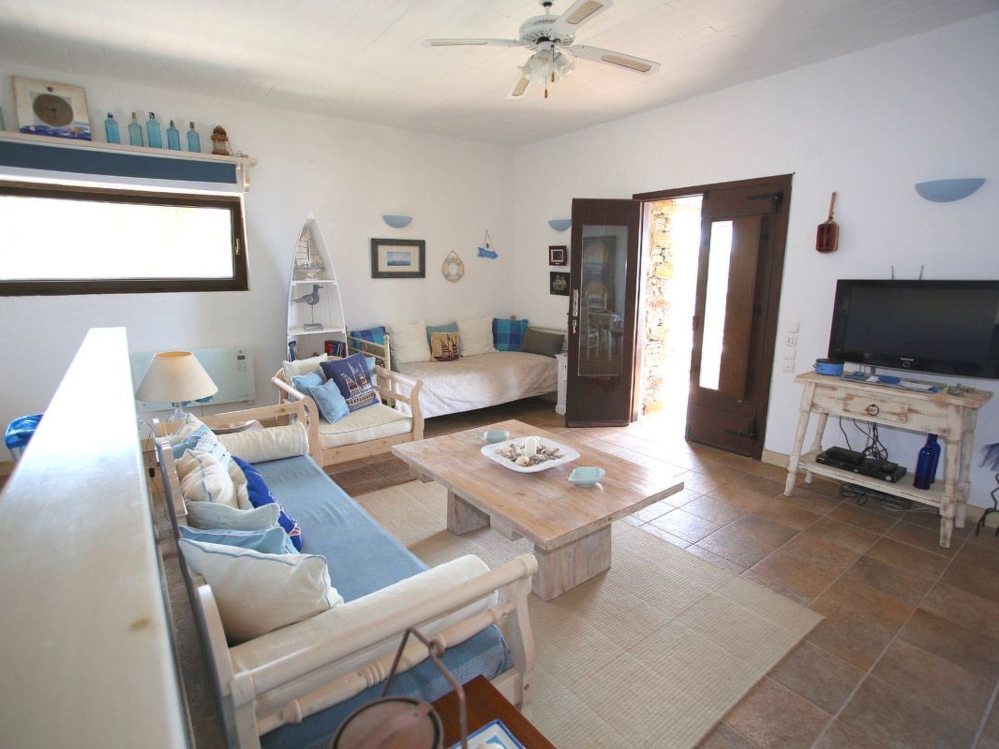 Luxuriöse, ruhige Wohnung direkt am Meer - Privatstrand-Binnen