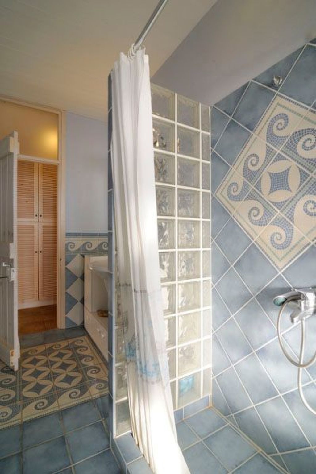 Luxuriöse, ruhige Wohnung direkt am Meer - Privatstrand-Image-tags.info