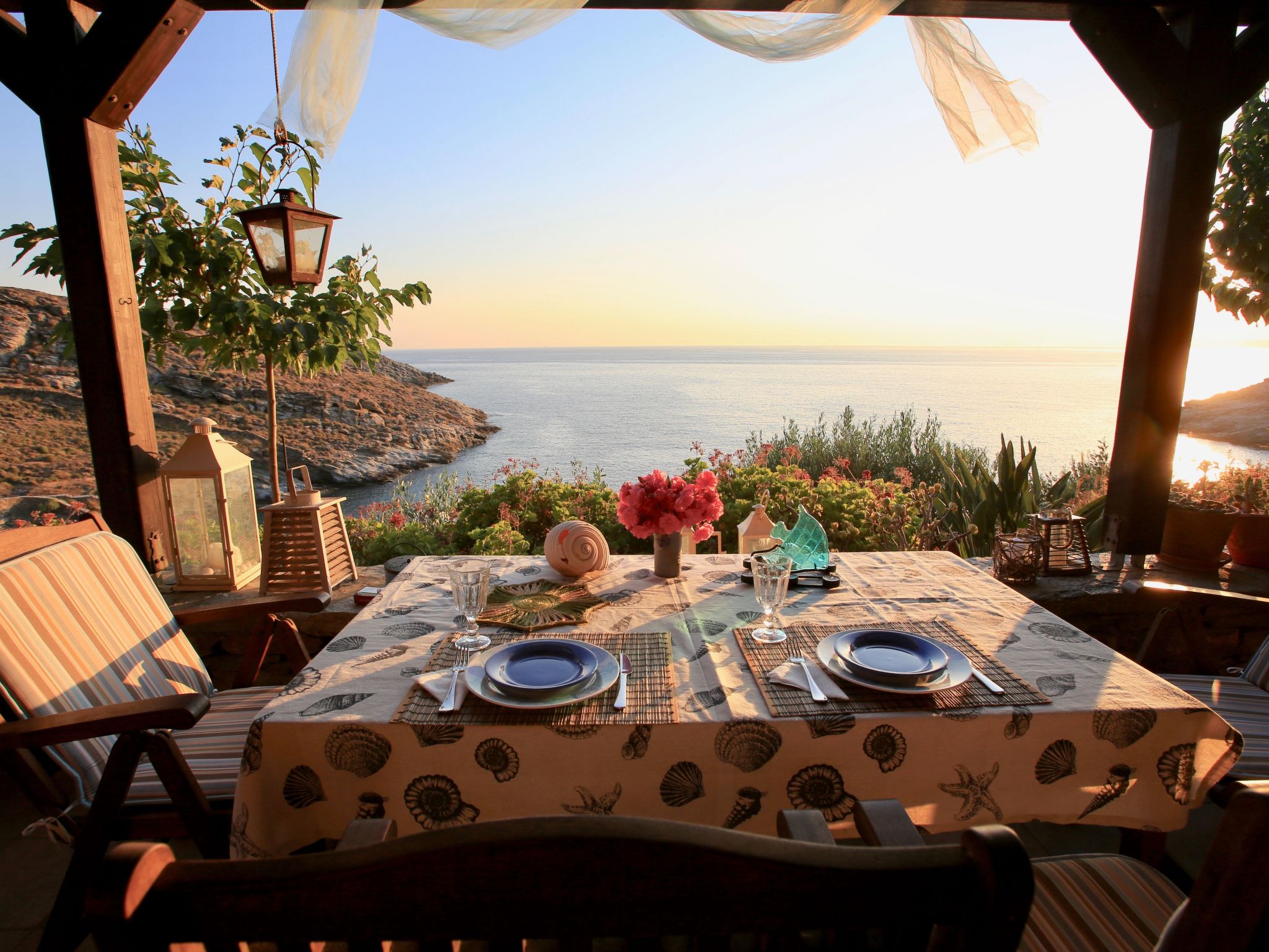 Luxuriöse, ruhige Wohnung direkt am Meer - Privatstrand-Buiten