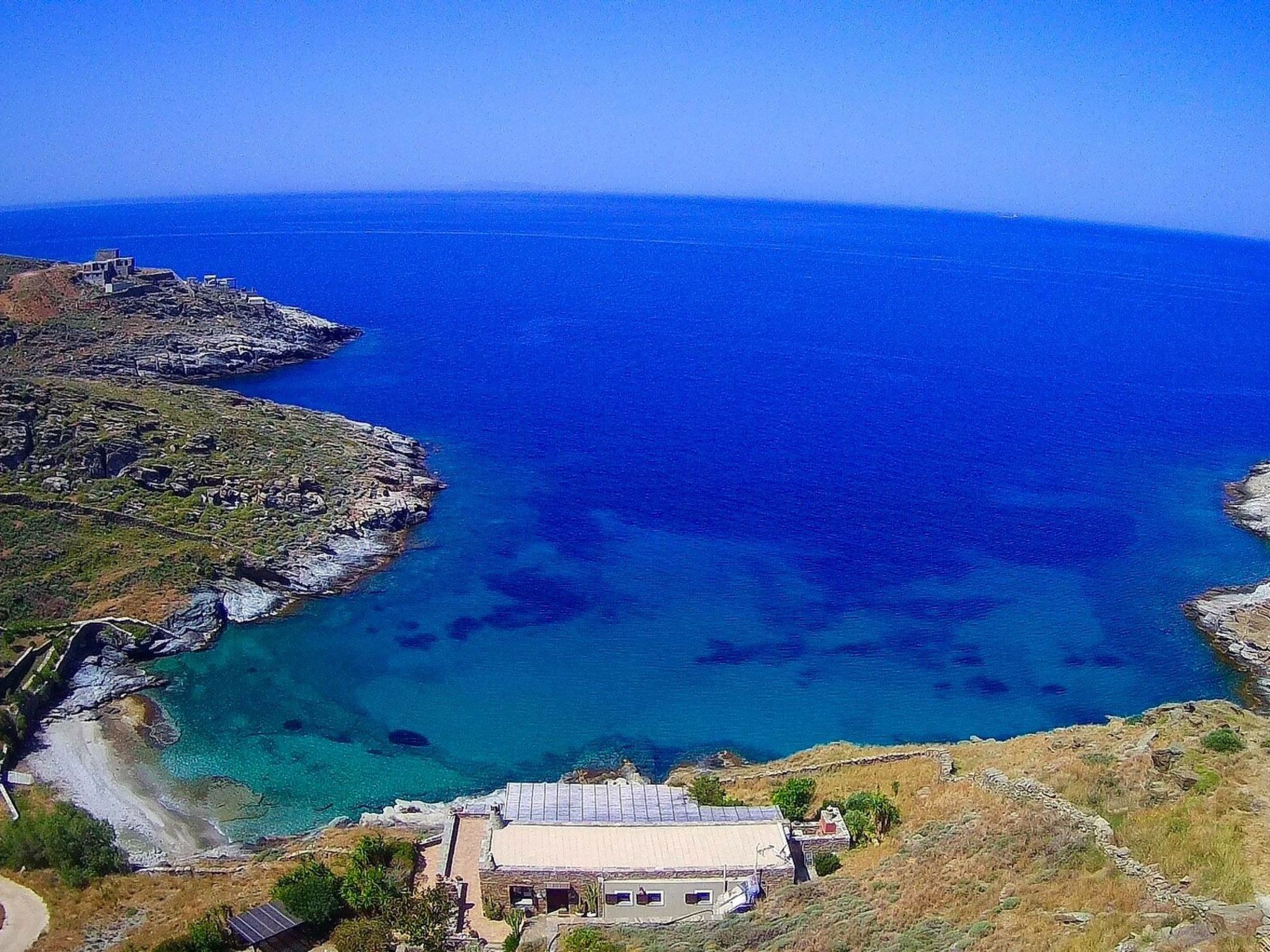 Luxuriöse, ruhige Wohnung direkt am Meer - Privatstrand-Buiten