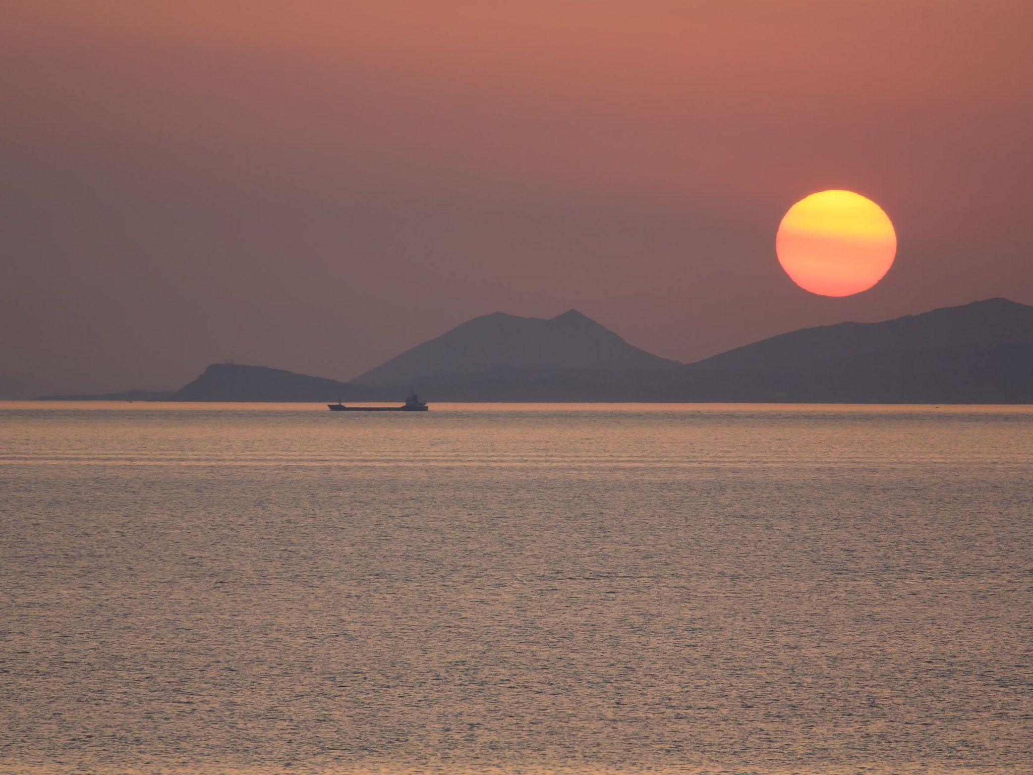 Luxuriöse, ruhige Wohnung direkt am Meer - Privatstrand-Buiten