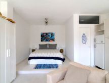 Studio aan Zee op Kea met Terras en Openhaard - thumbnail 4