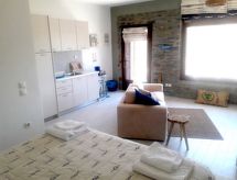Studio aan Zee op Kea met Terras en Openhaard - thumbnail 5